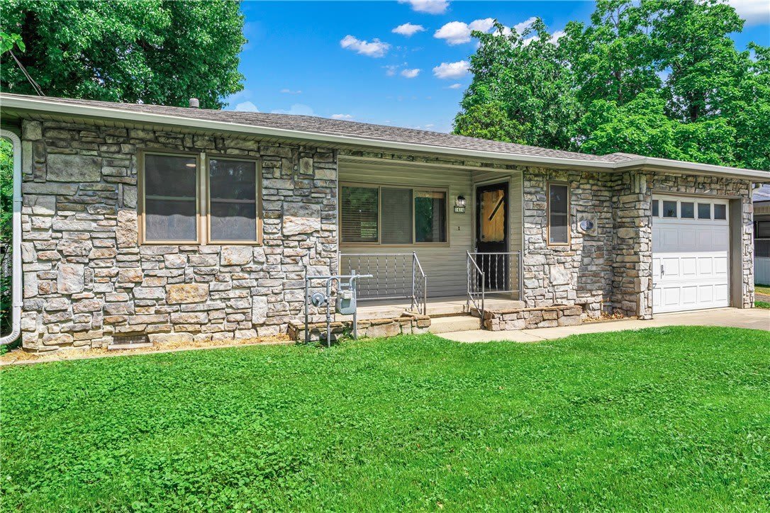 1414 S West Avenue – photo 1