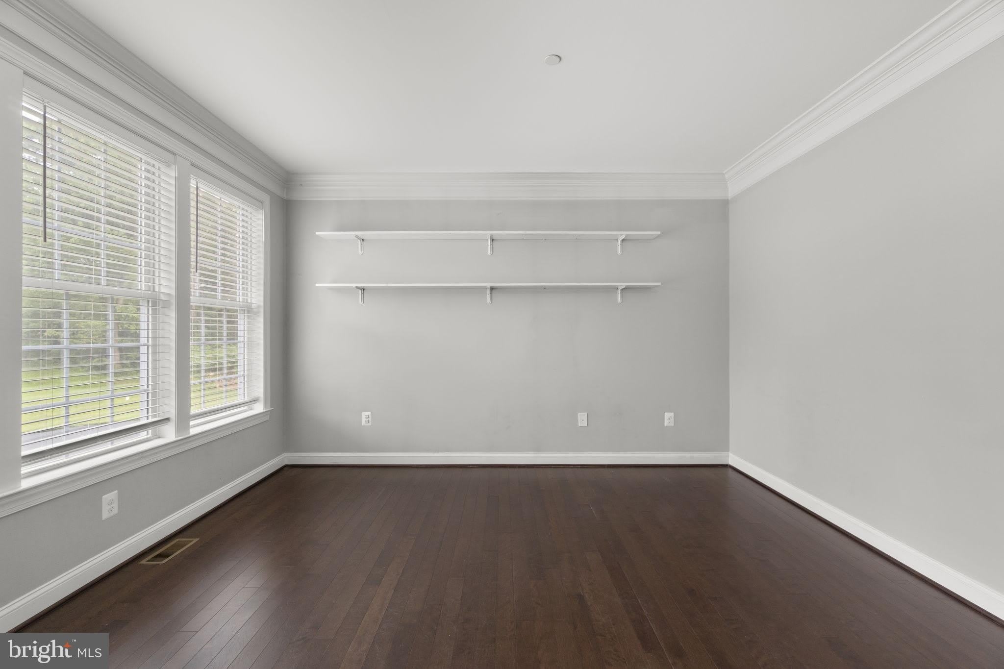 945 KAYLEY Drive – photo 4