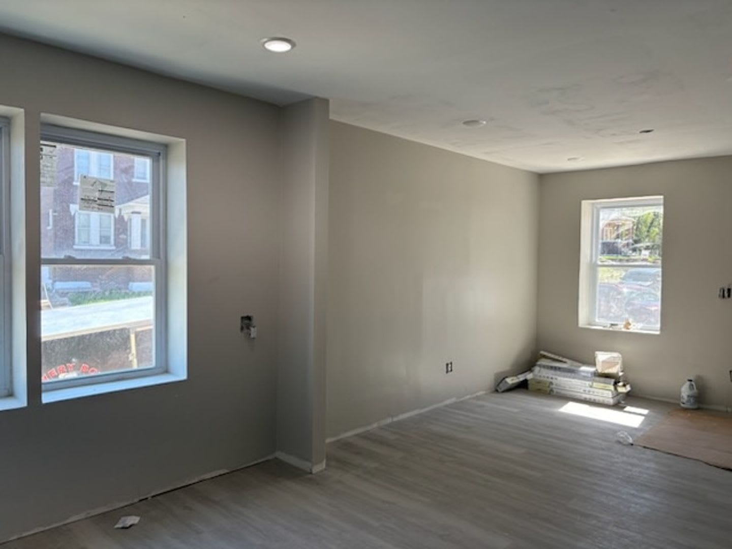 Charming 1BR Apartment in Saint Louis – photo 2
