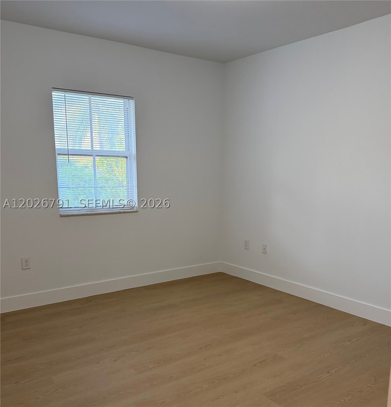 8960 NW 97th Ave – photo 4