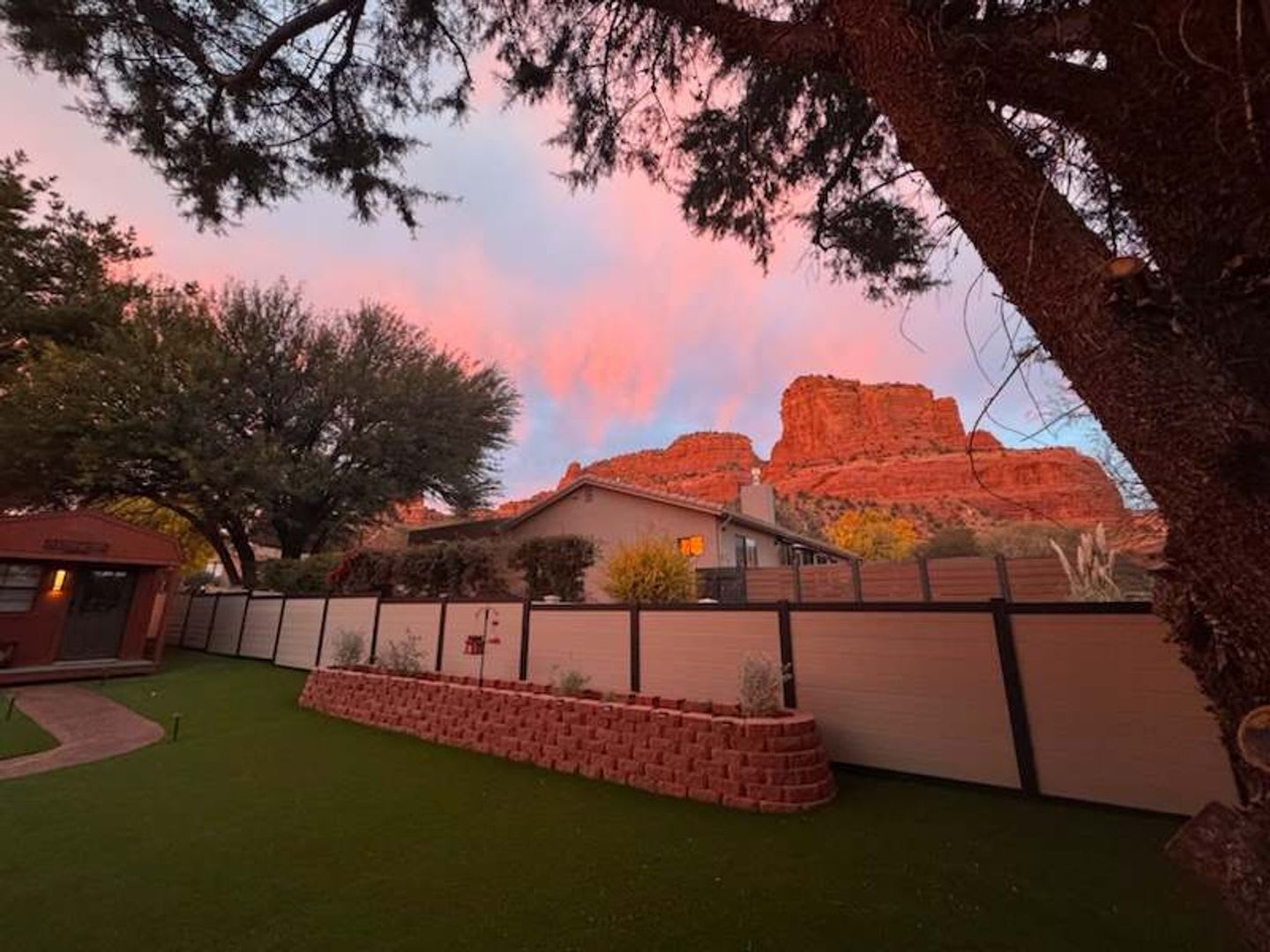 Cathedral Rock House – photo 1