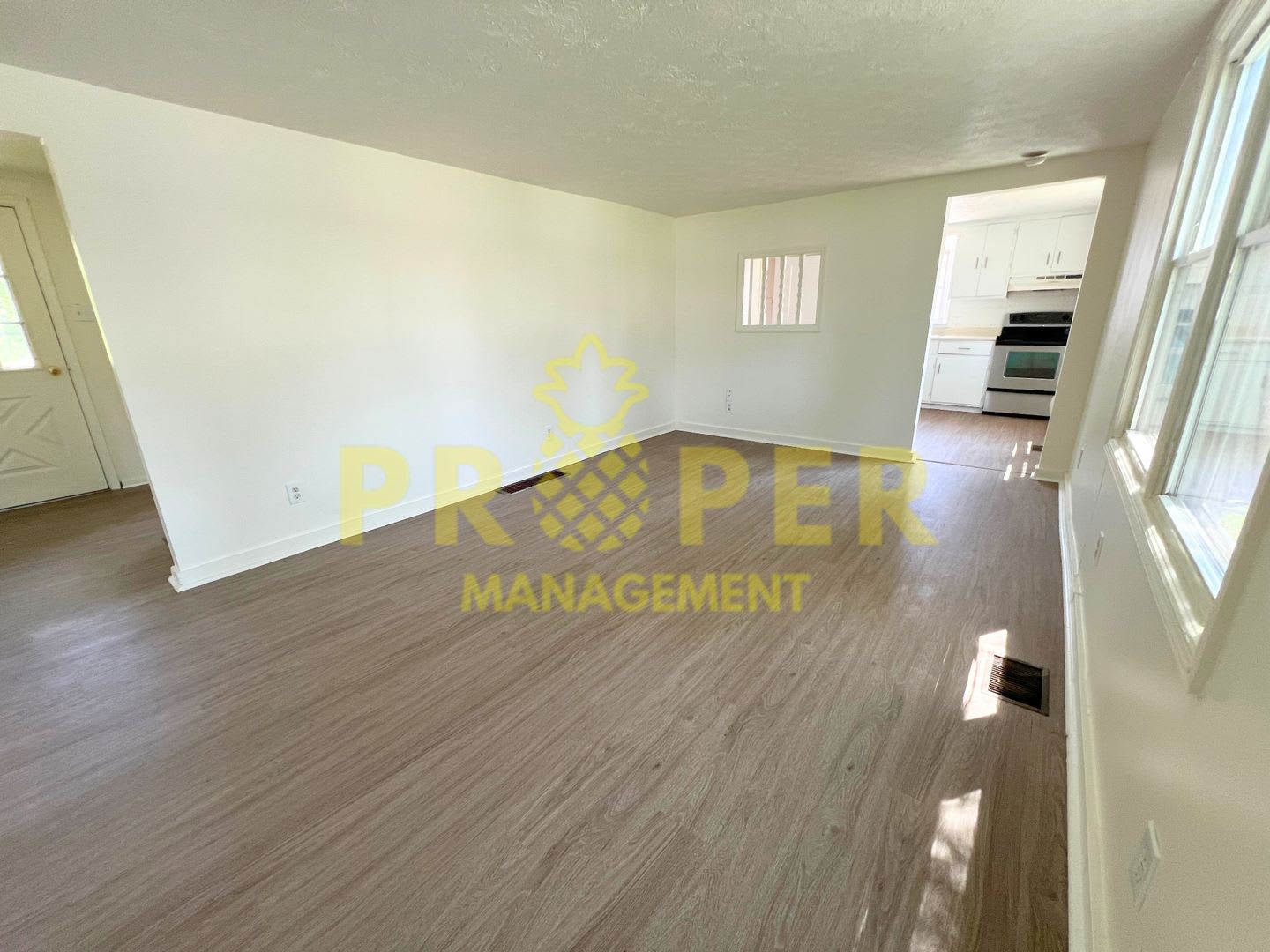 Gorgeous Kettering Home Close to Everything! – photo 3
