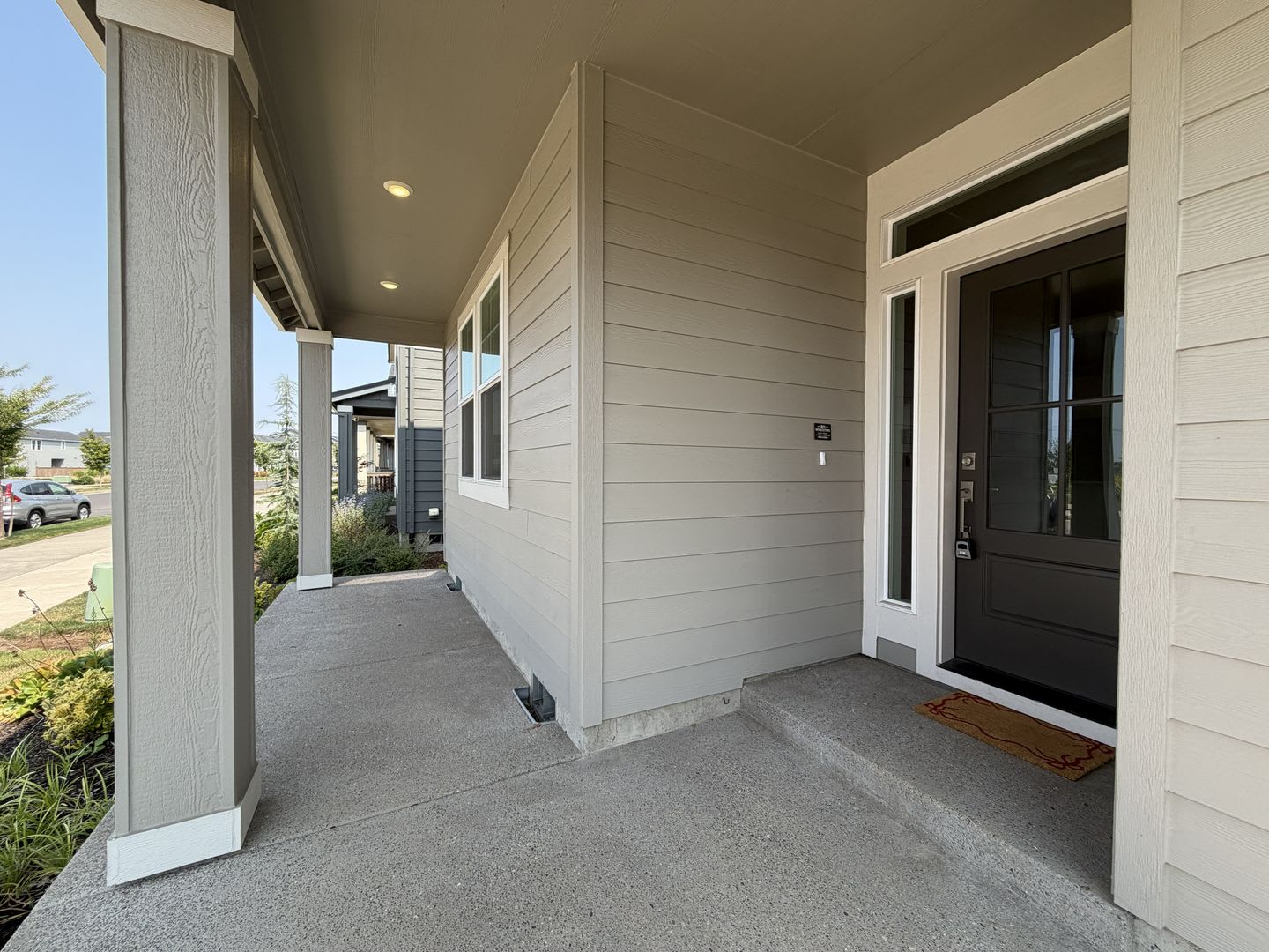 Stunning 4 Bedroom Corner Lot Home With Expansive Backyard In Reeds Crossing – photo 5