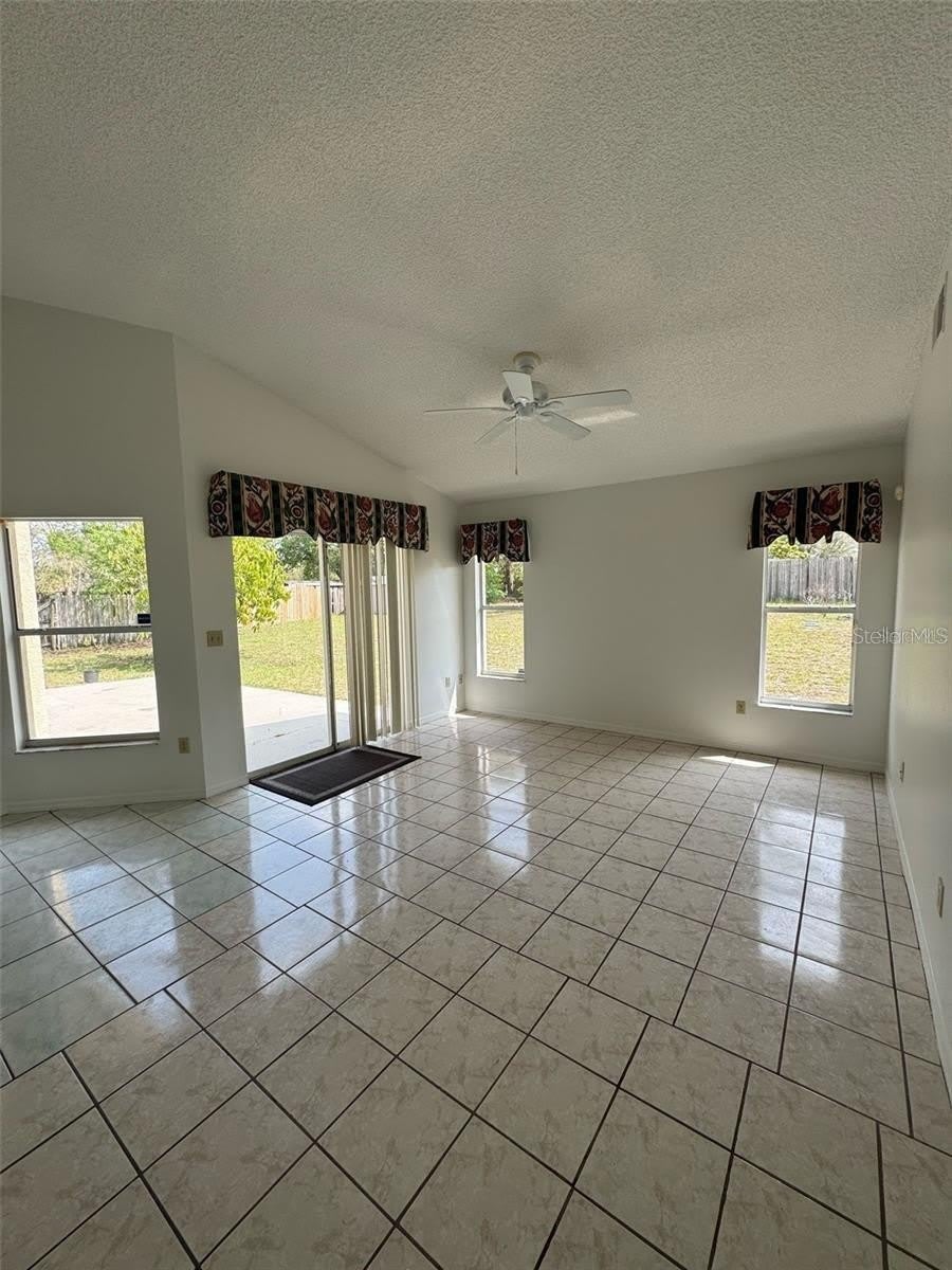6724 CALLIE Road – photo 4