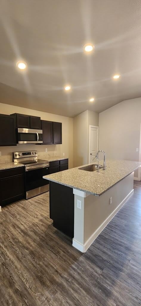 6821 Blue Sky St – photo 3