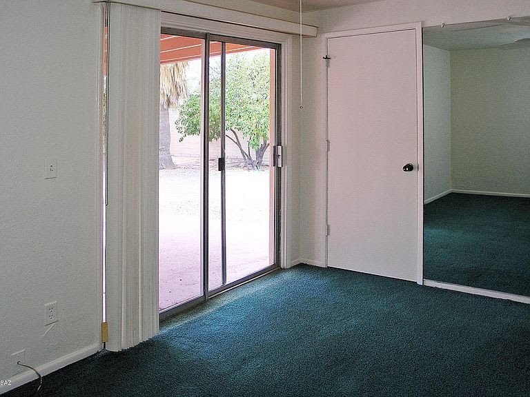 2422 East 4th Street – photo 5