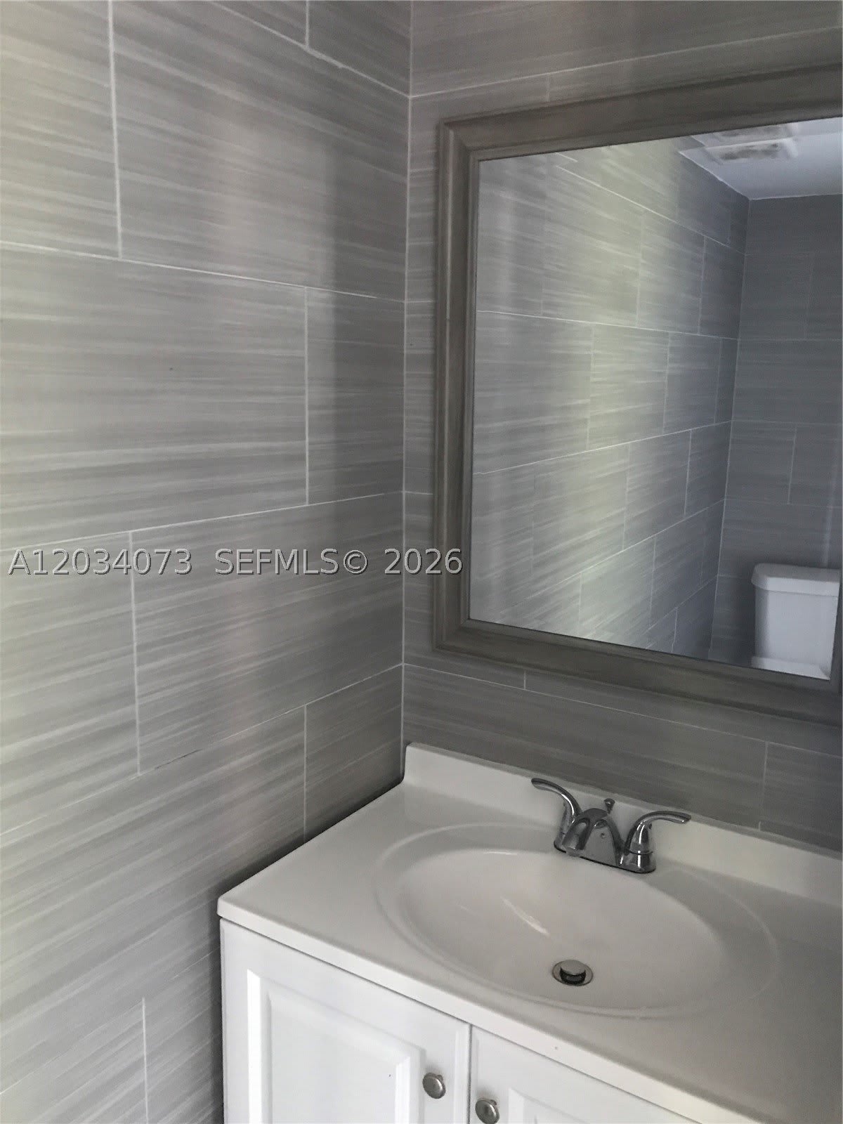 2444 SW 58 Mnr – photo 4