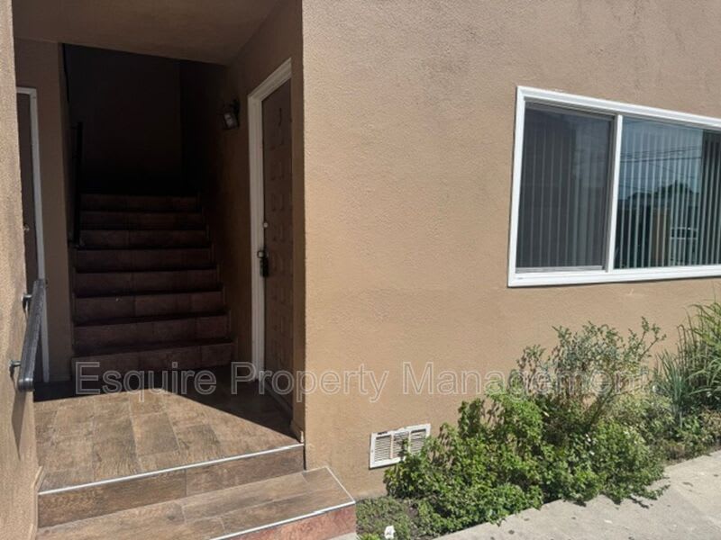 620 W CUESTA DEL MAR DR – photo 1