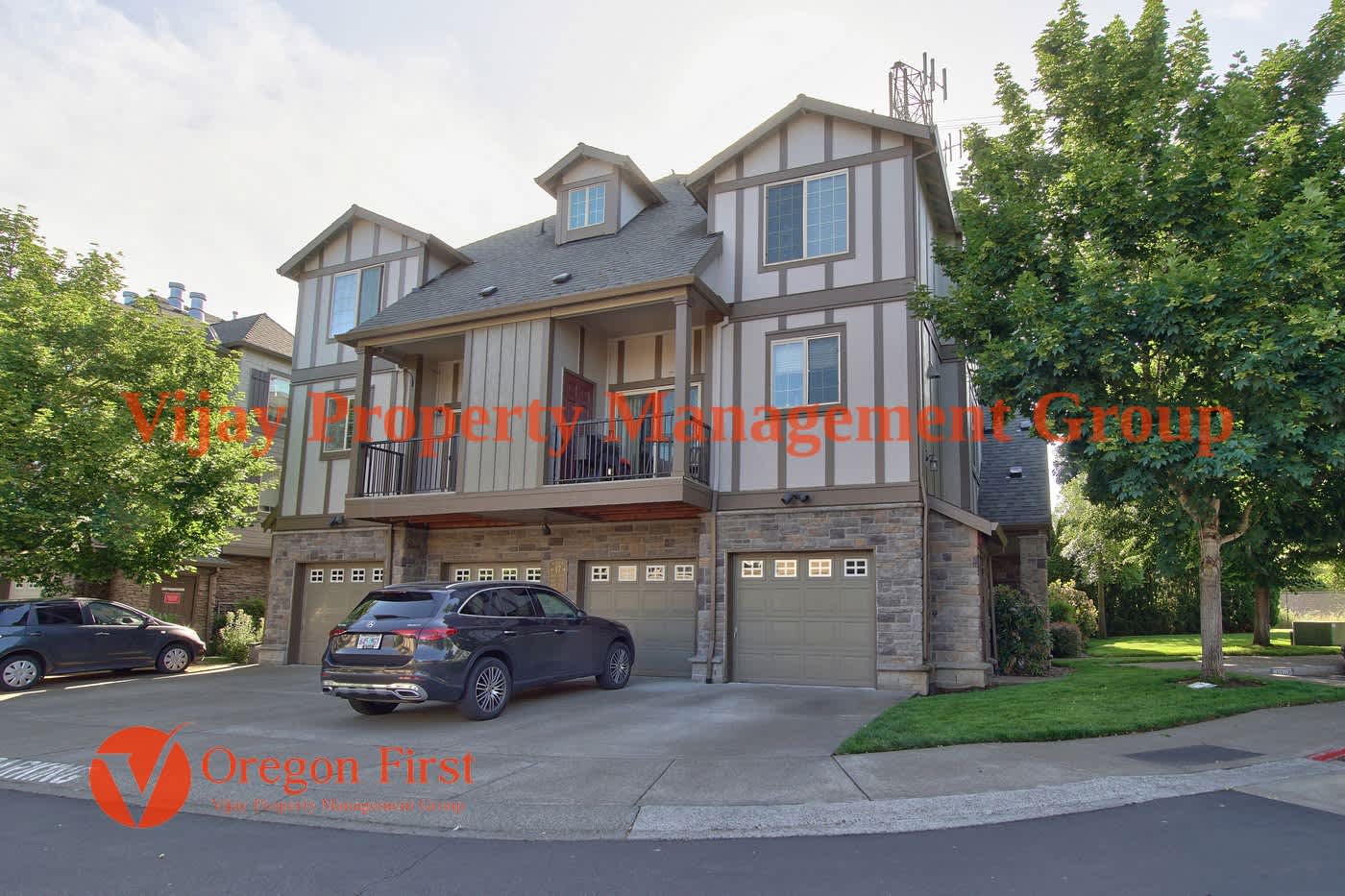 825 NE Wheelock Place – photo 3