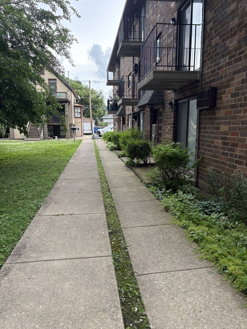 1030 Dunlop Avenue – photo 2