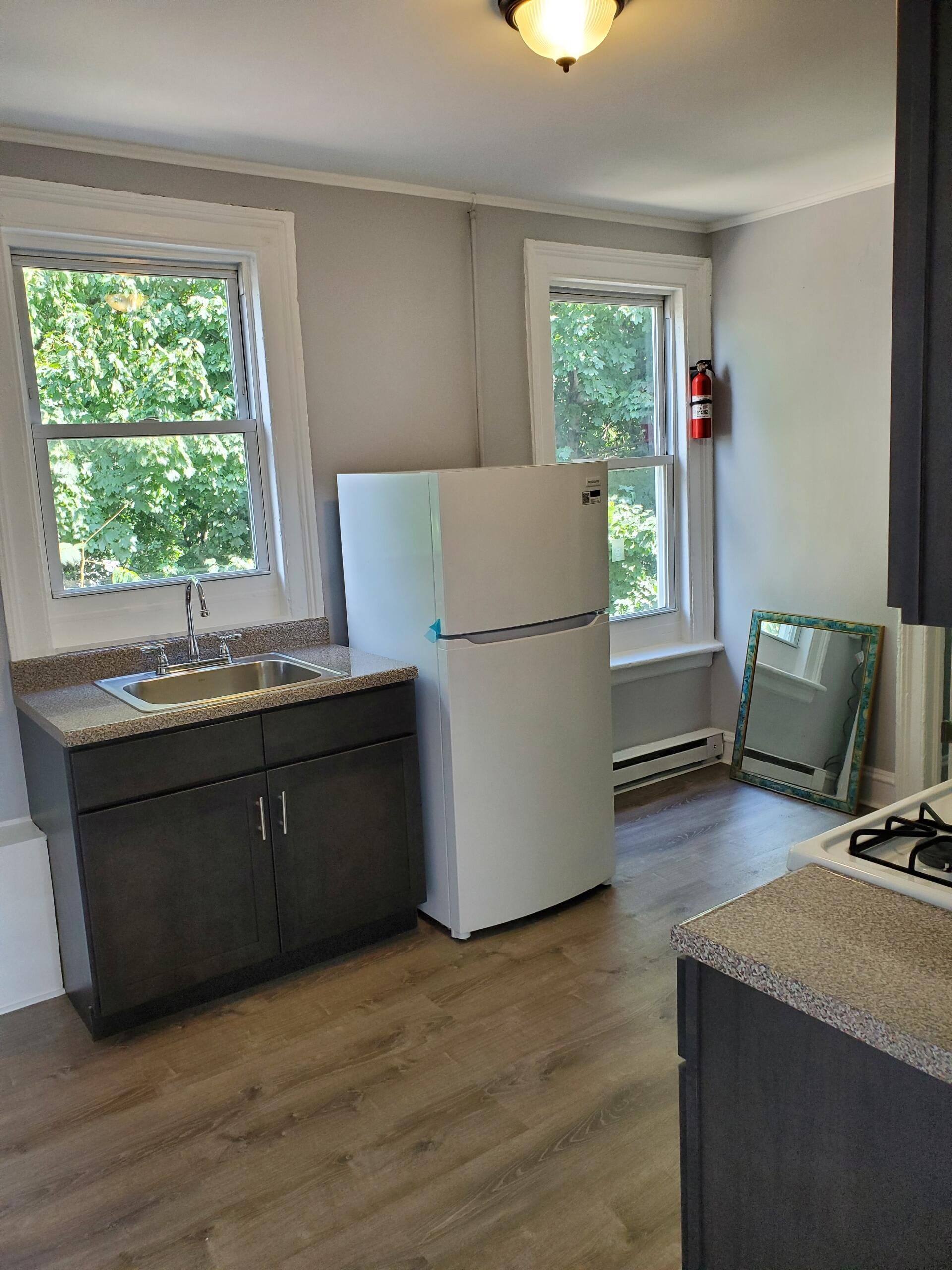 177 W Parmenter St – photo 5