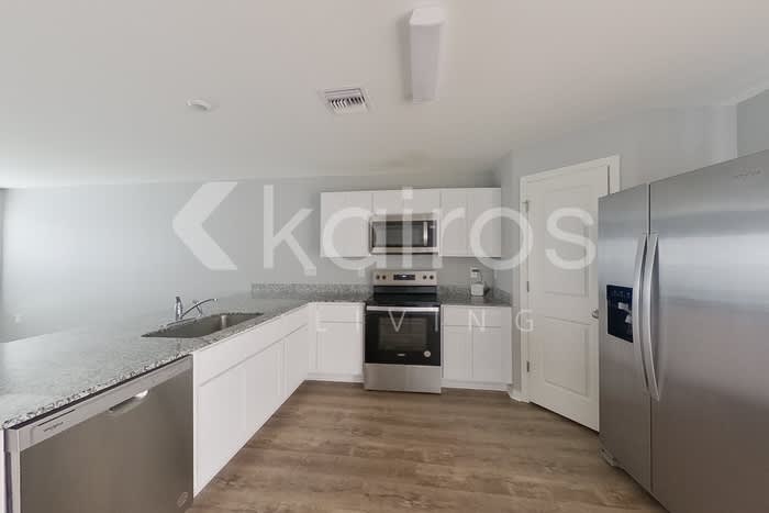 528 Northeast 16th Terrace – photo 5