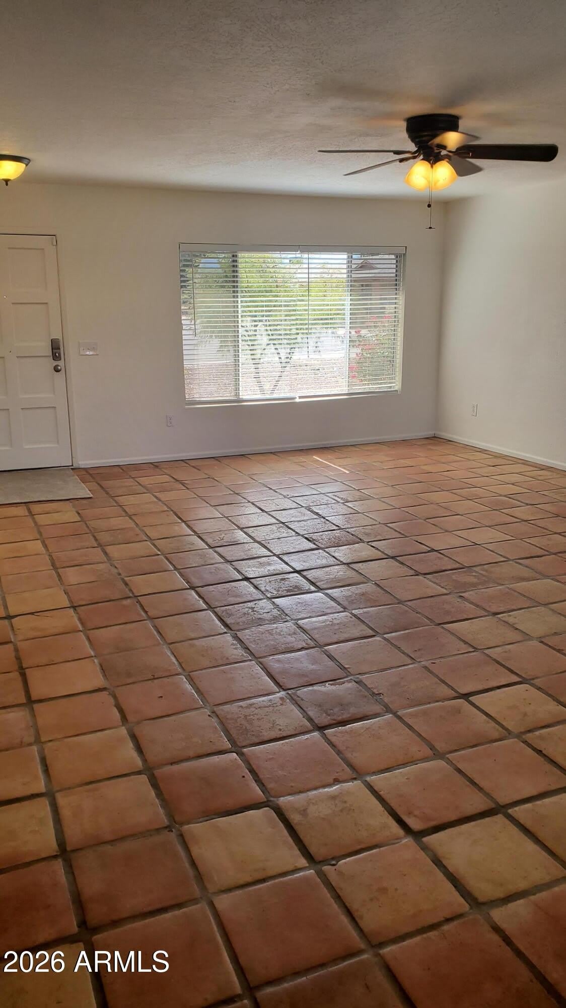 1134 W HERMOSA Drive – photo 2