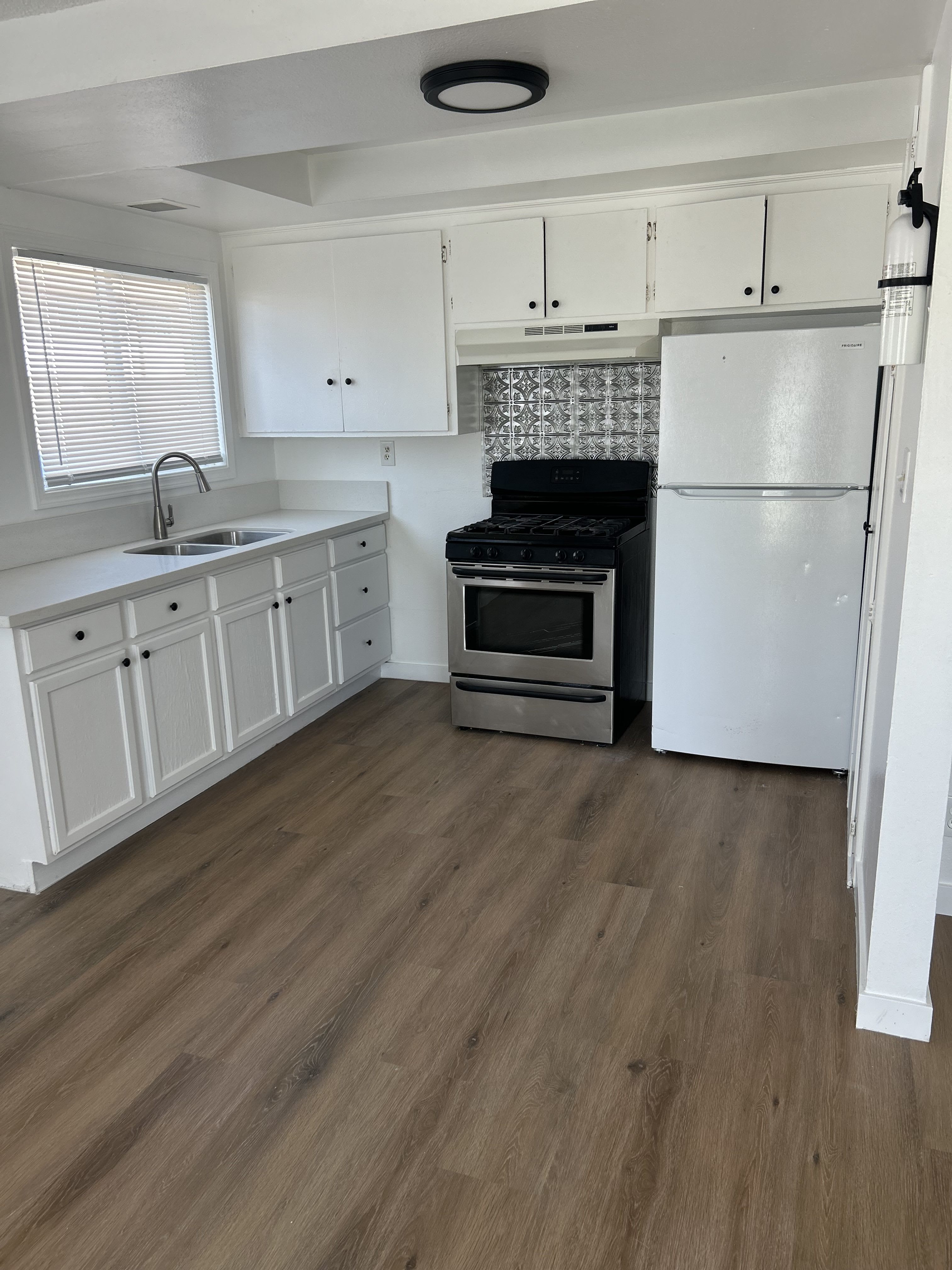 7451 Franklin Street – photo 1