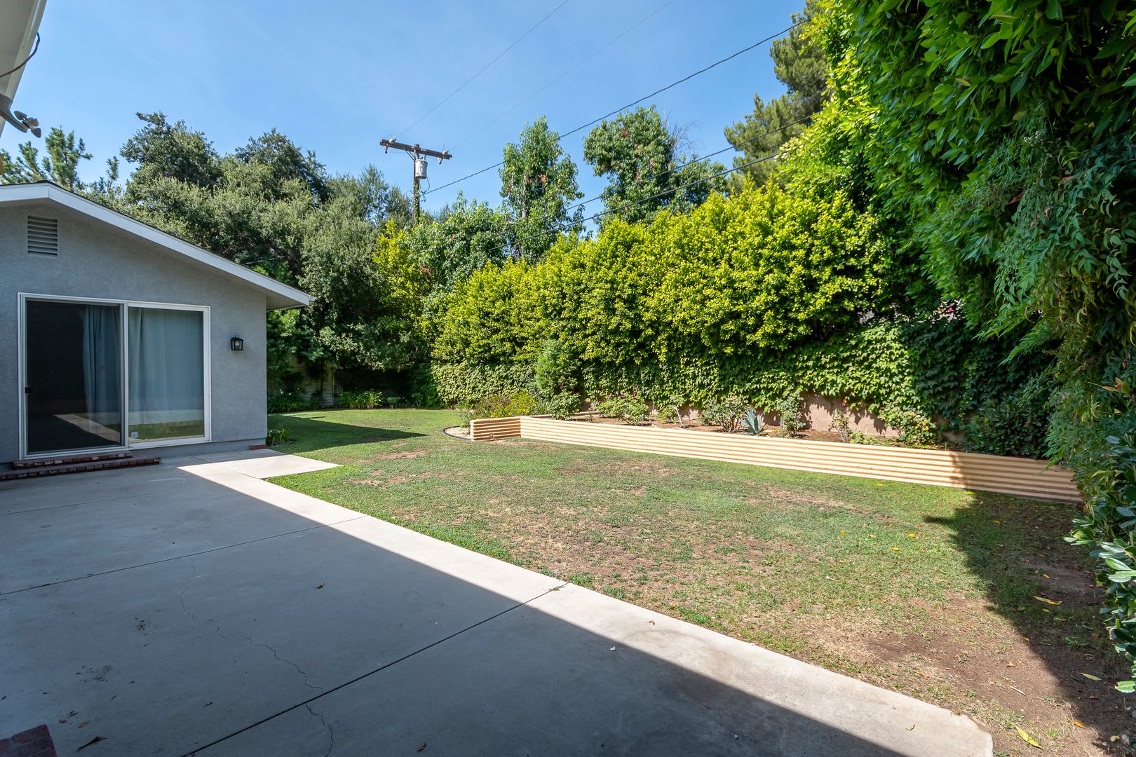 4 Bed / 2 Bath Single Family Home in a Beautiful La Cañada Flintridge Neighborhood – photo 2