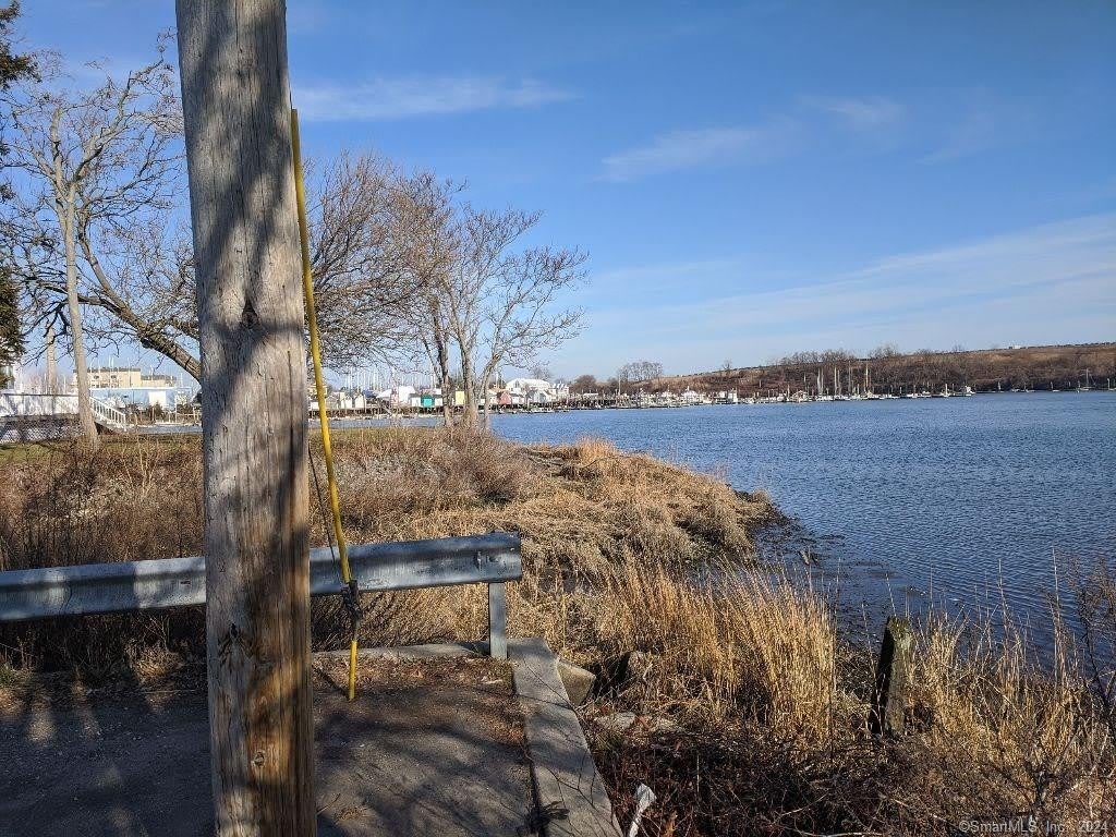 42 Ferris Street – photo 3