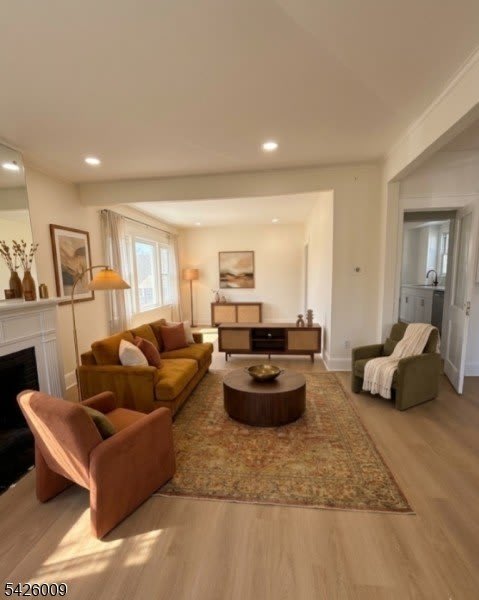 1580 Summit Ave – photo 3