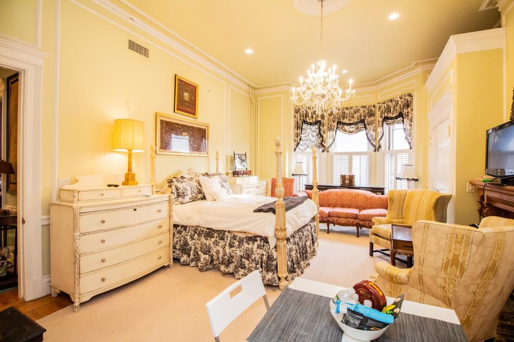 290 Beacon St – photo 1