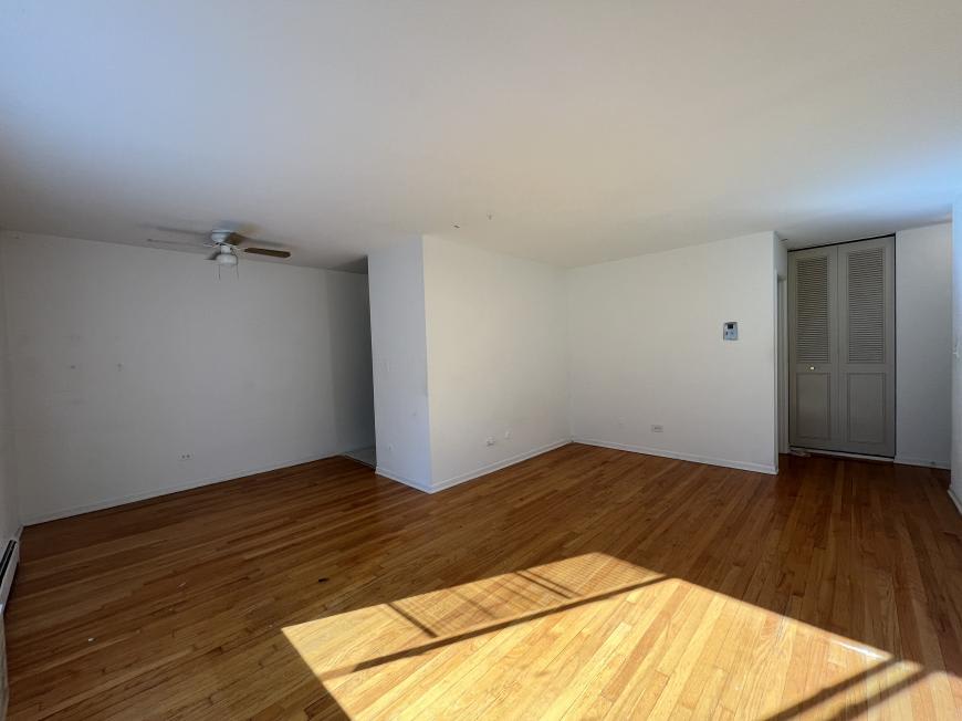 516 West Melrose Avenue – photo 1