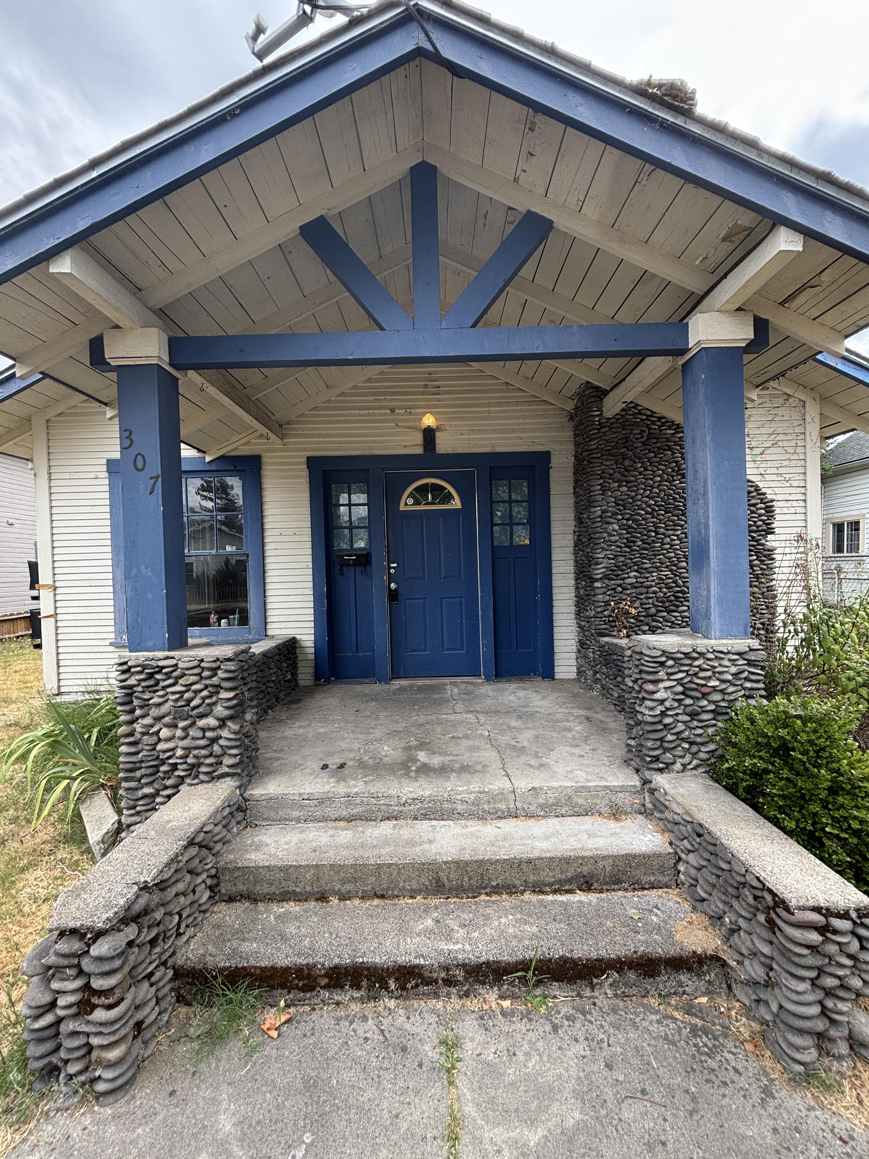 307 Sw I St – photo 1