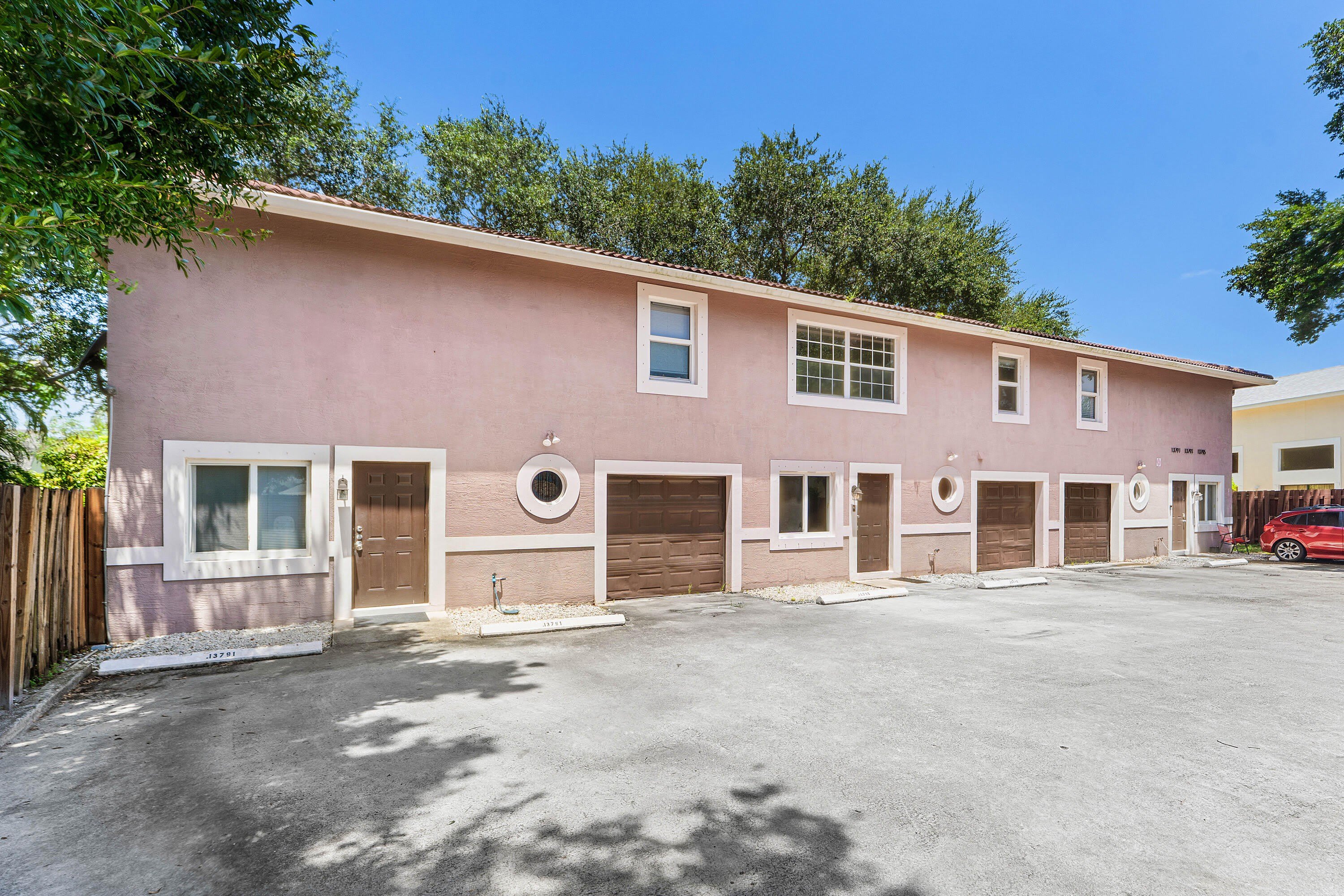 13789 Yarmouth Drive – photo 2
