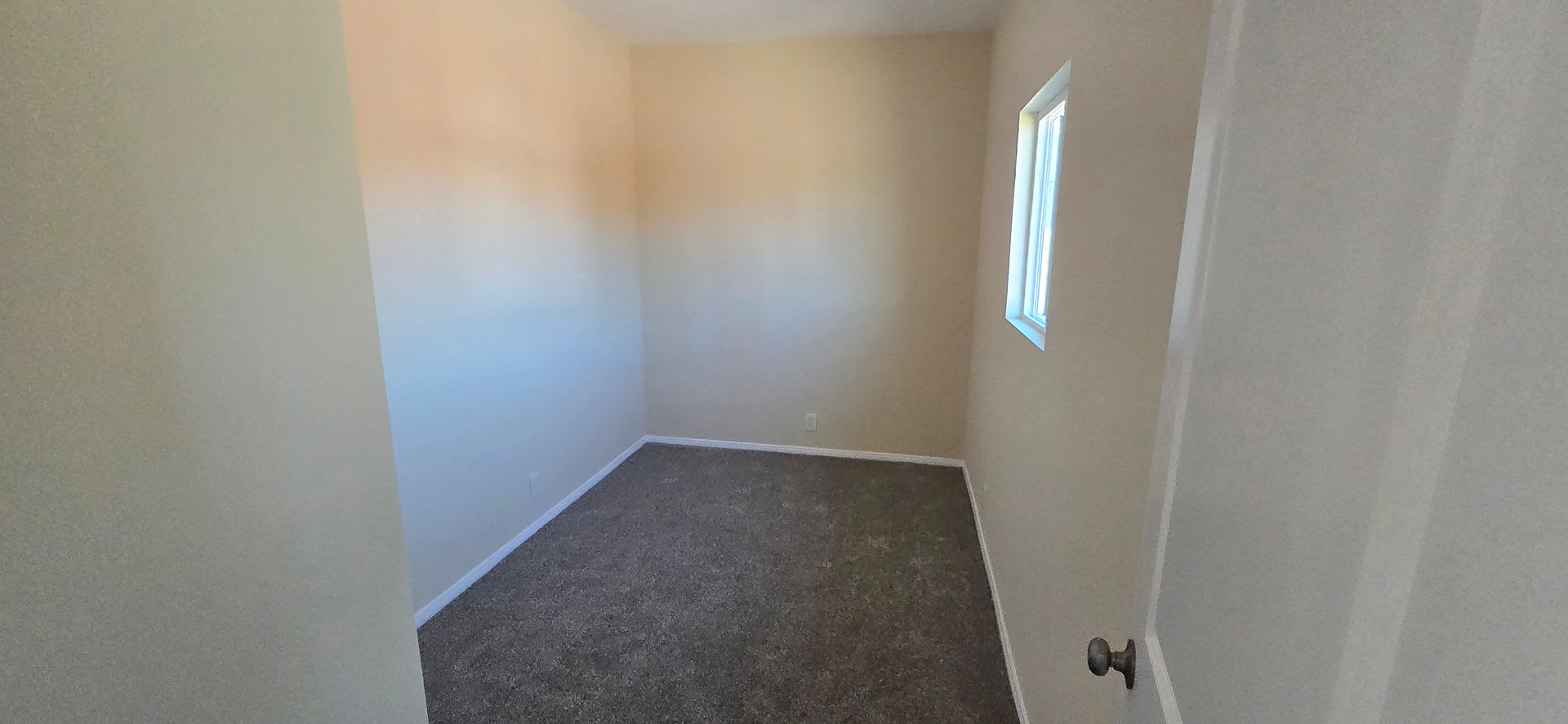 Cozy 2 bed 1 bath in Trona – photo 5