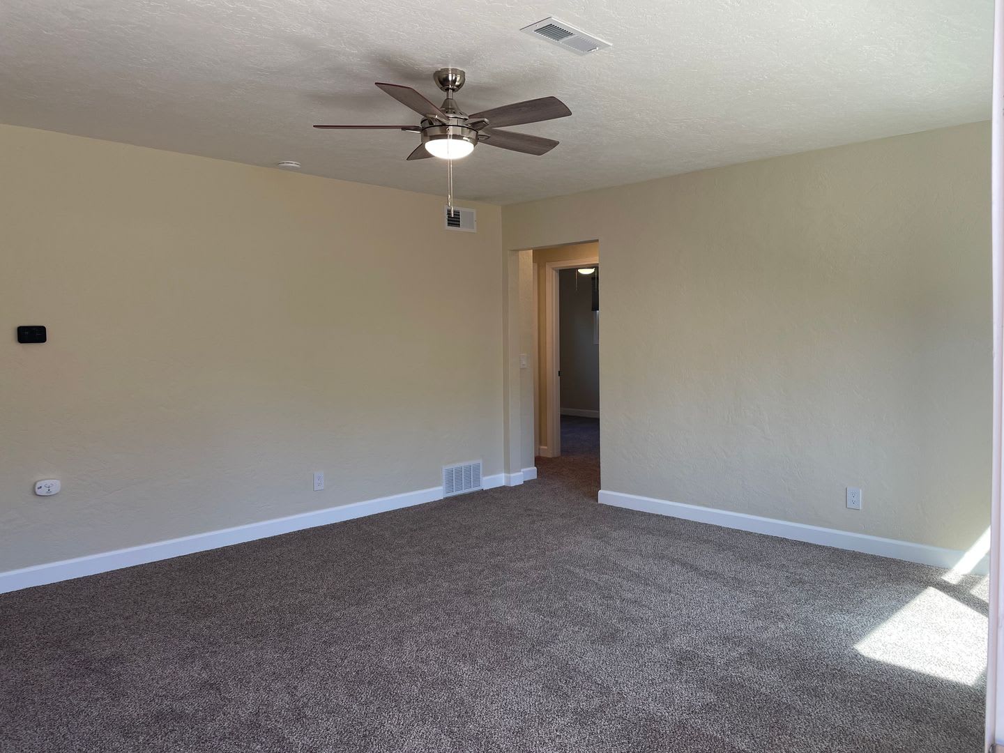 Come Home To A Comfortable And Thoughtfully Updated 3 Bedroom 1 Bath Duplex – photo 5