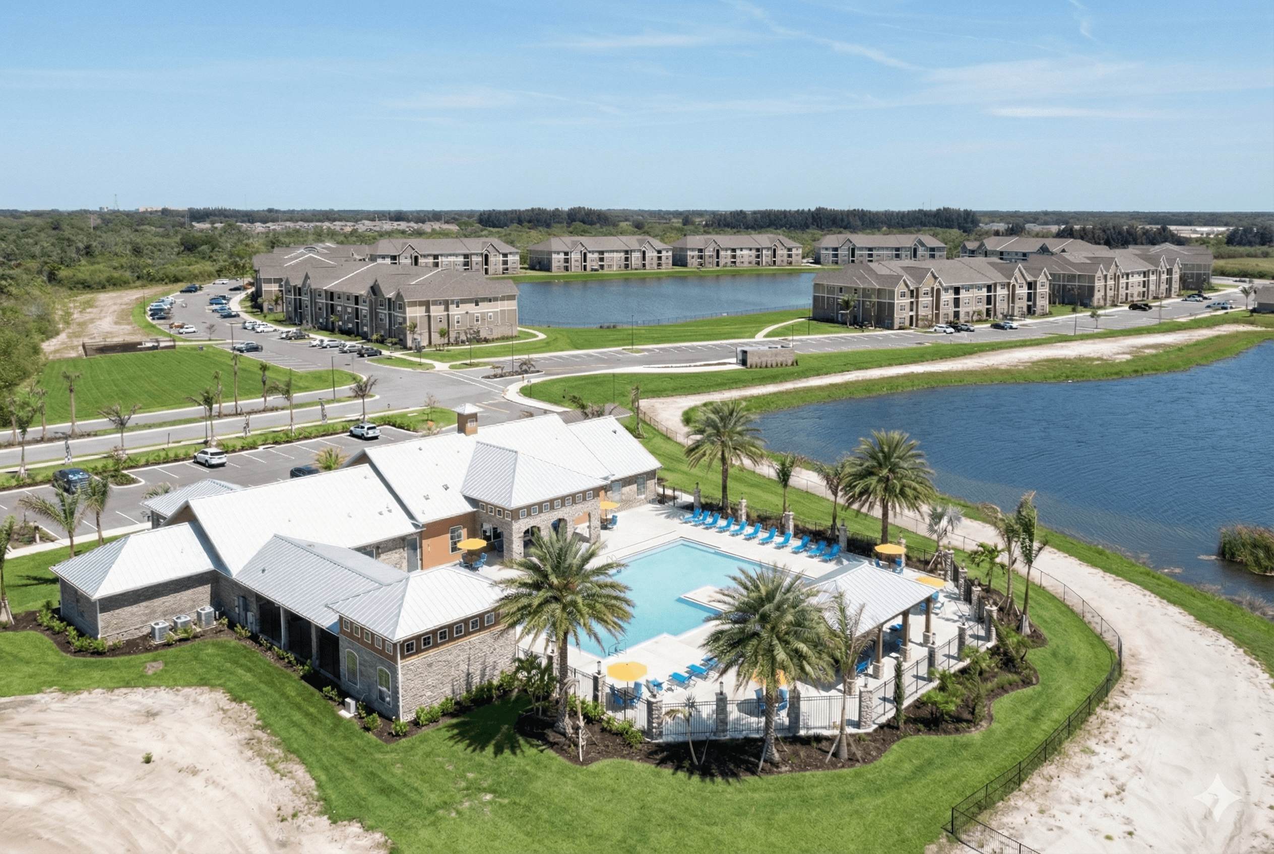 Cocoa Grand Apartments – photo 2