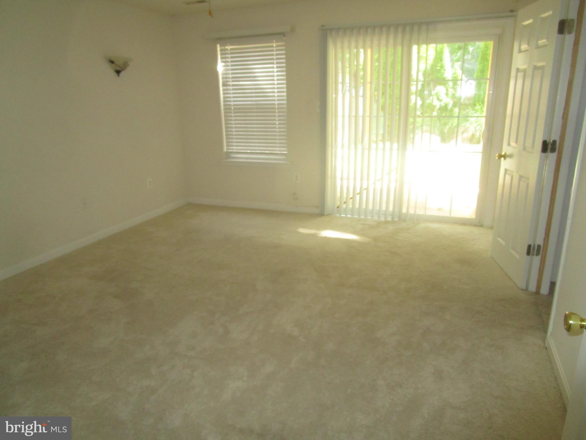 7911 HEATHERLEIGH Place – photo 5