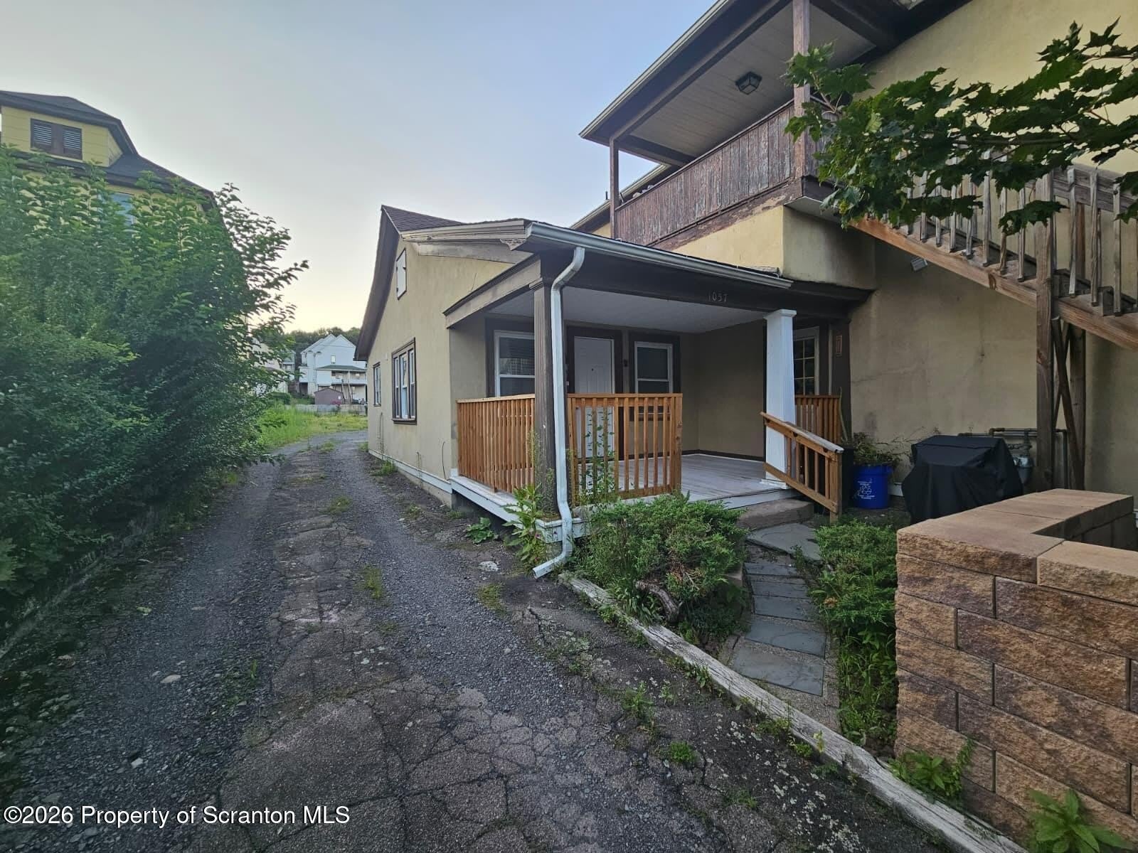 1057 Lincoln Street – photo 2