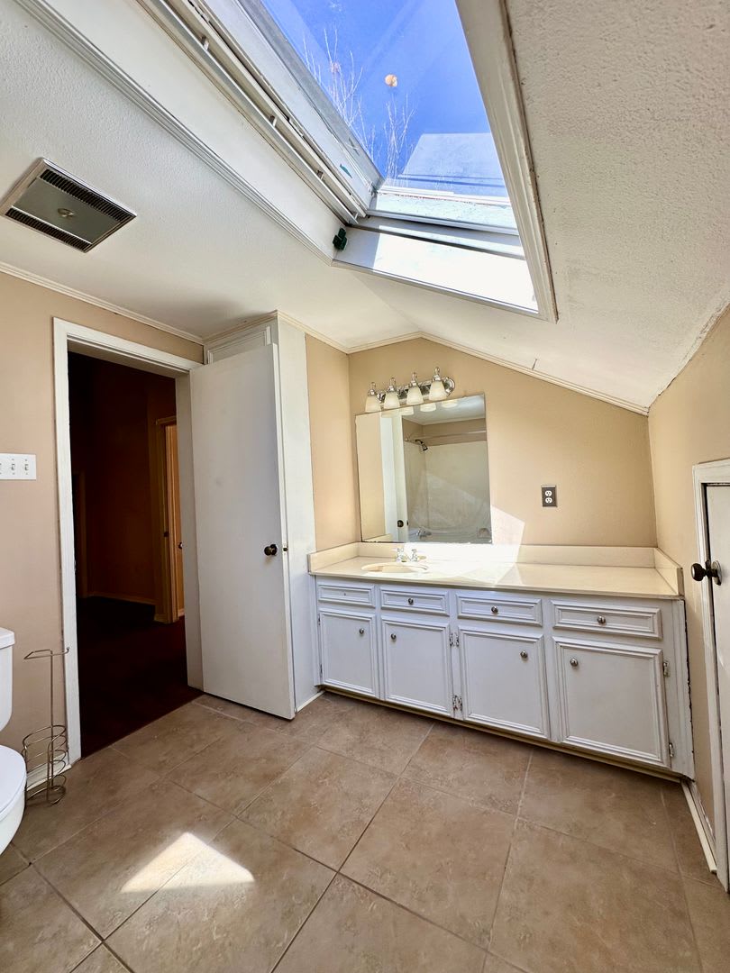 3BR 2BA LSU Area – photo 4