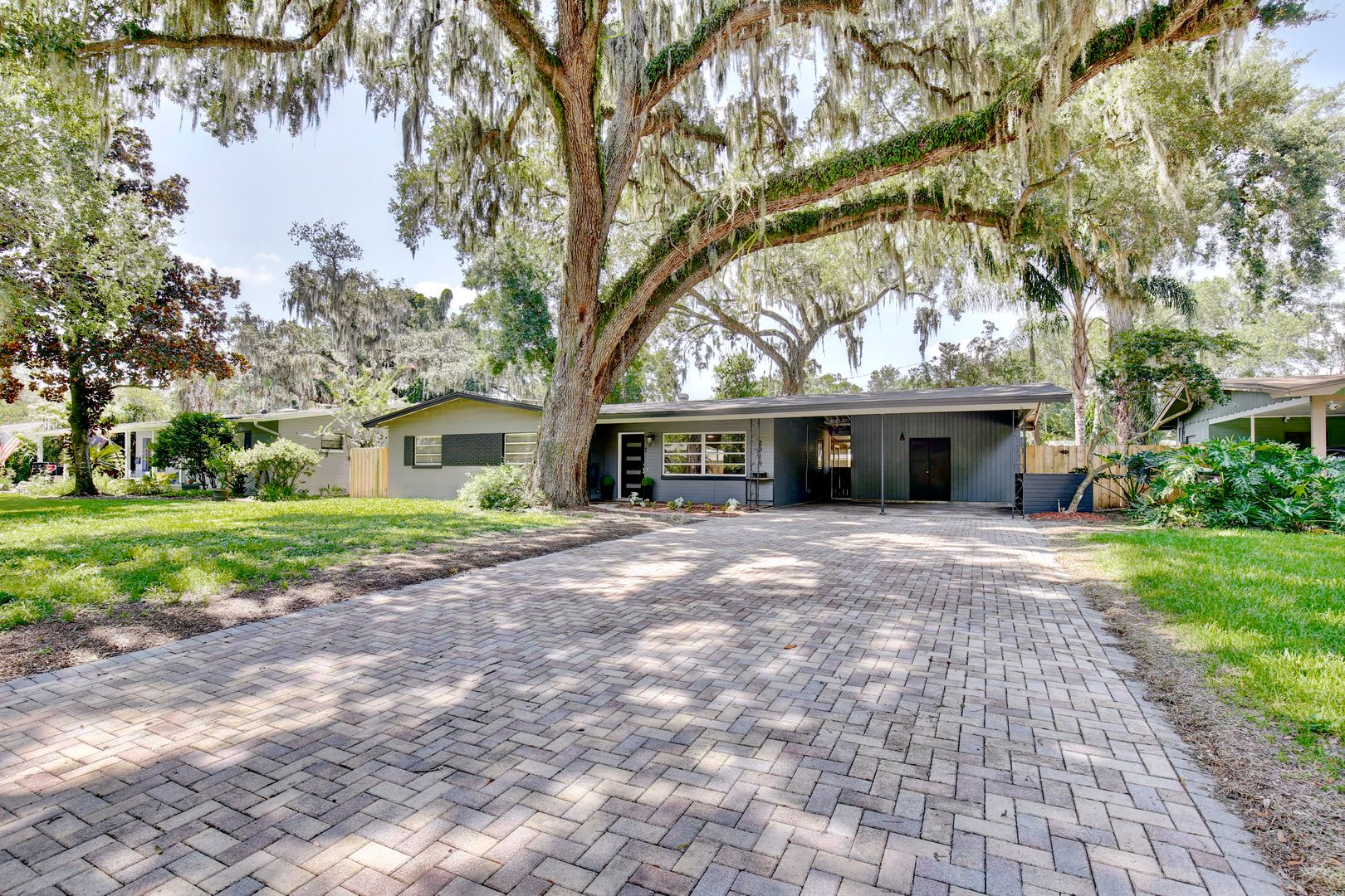 Beautiful 3 bed 2 bath Available for RENT in desirable Conway area of Orlando! – photo 3