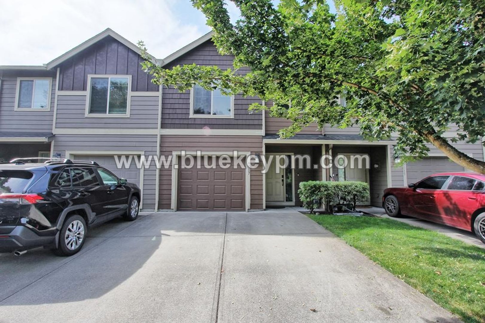 3 Bed, 2.5 Bath Townhome Located Near Covington Neighborhood Park in Orchards – photo 2