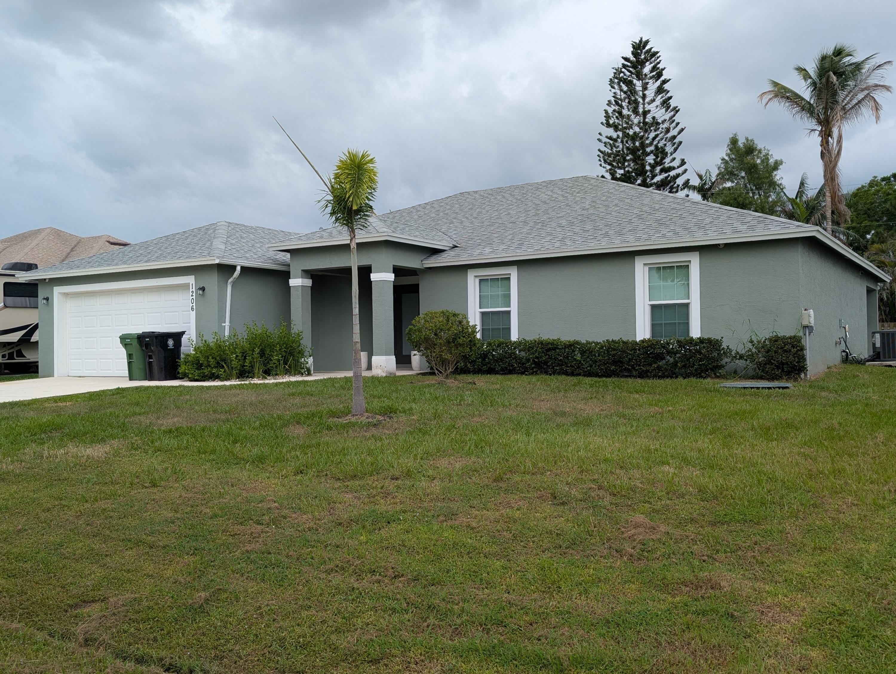 1206 SW ASTURIA Avenue – photo 2