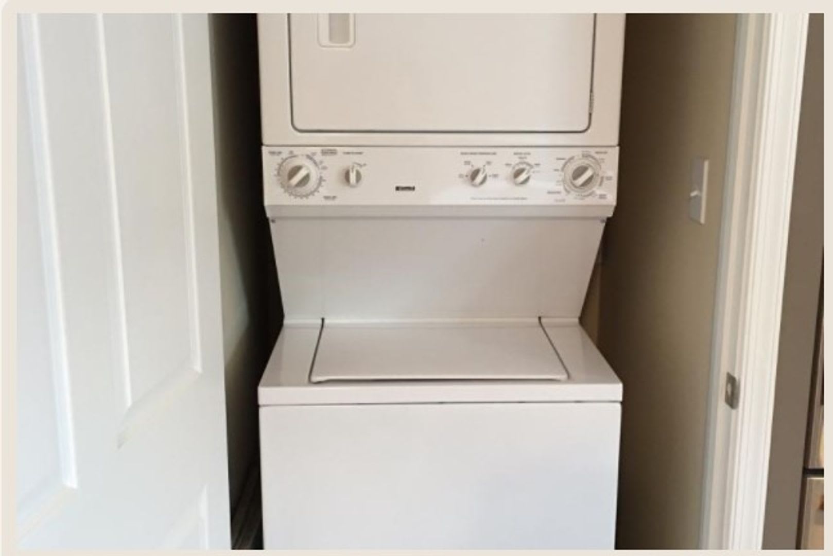 Great Location 2 Bedroom Apartment – photo 5