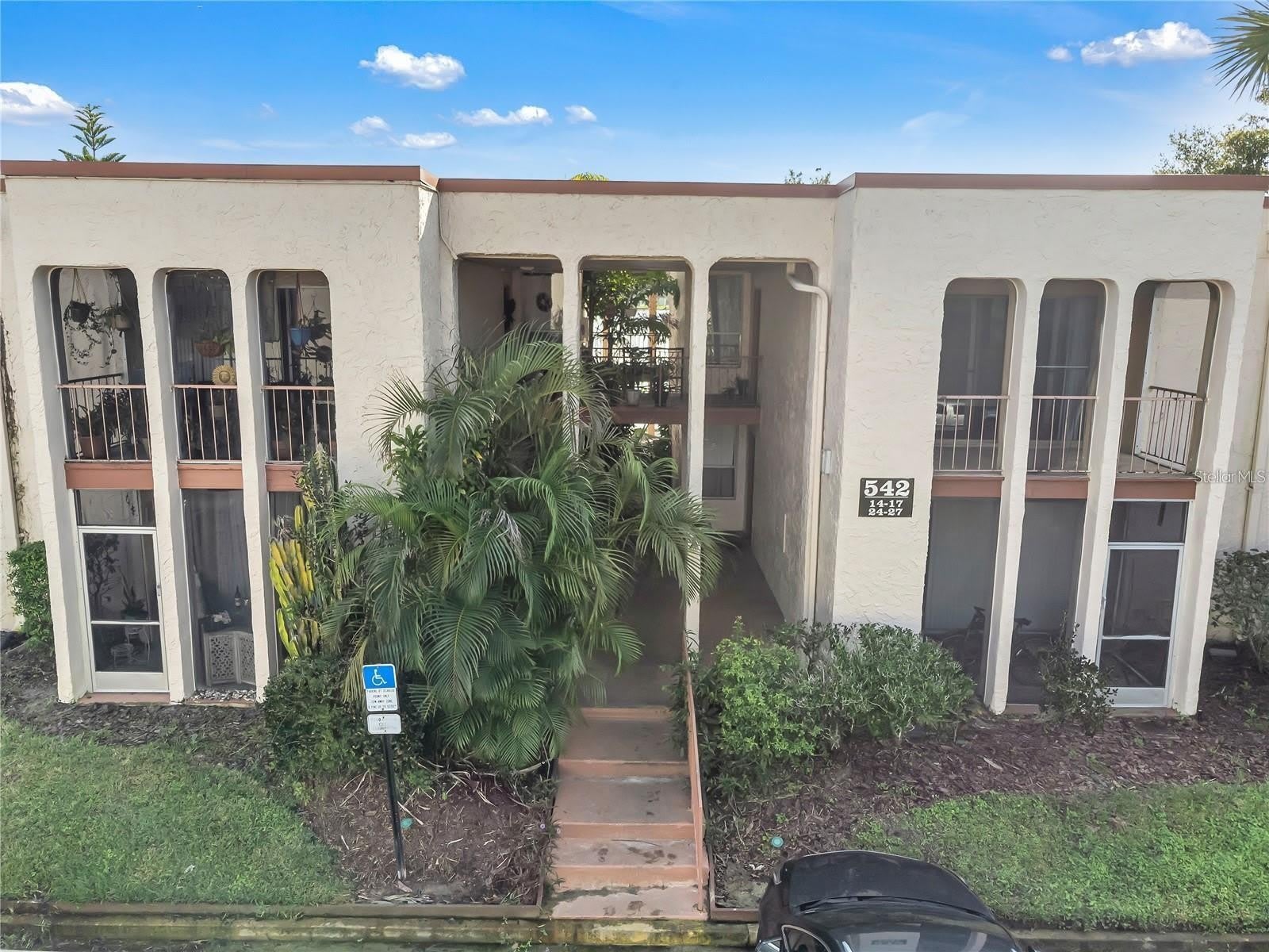542 ORANGE Drive – photo 1