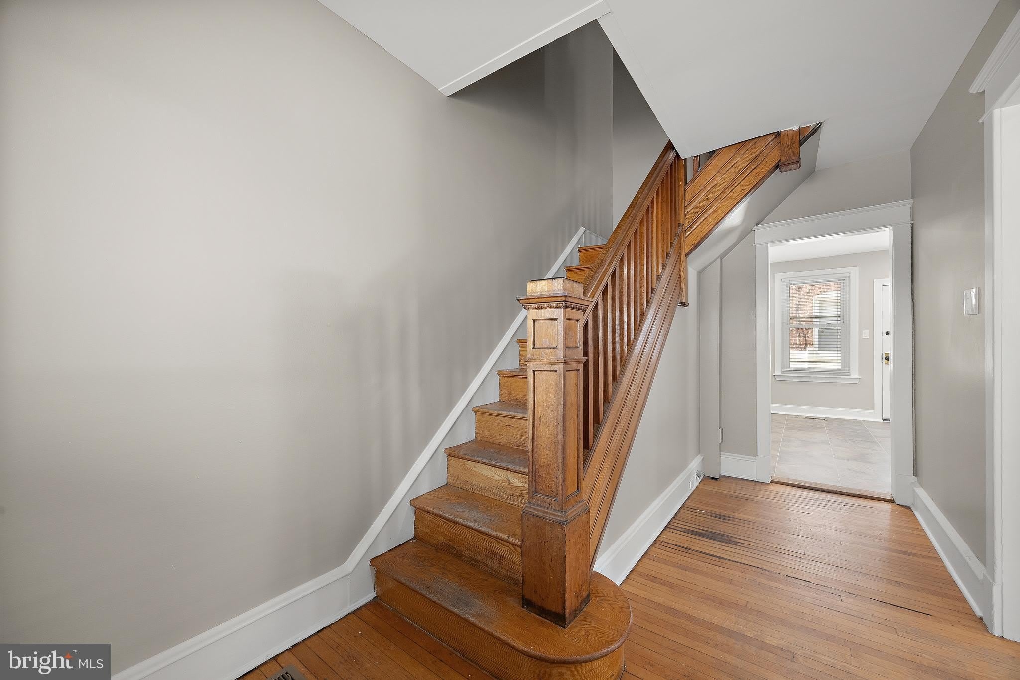 1618 W 14TH – photo 4
