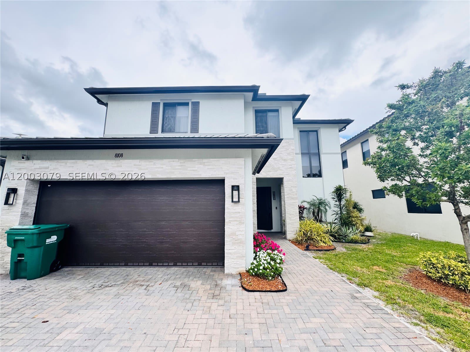 8108 NW 48th Ter – photo 1