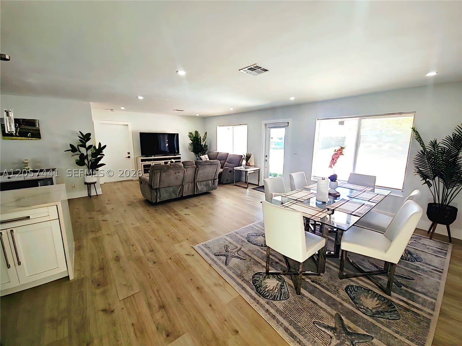 1430 NE 53rd Ct – photo 5