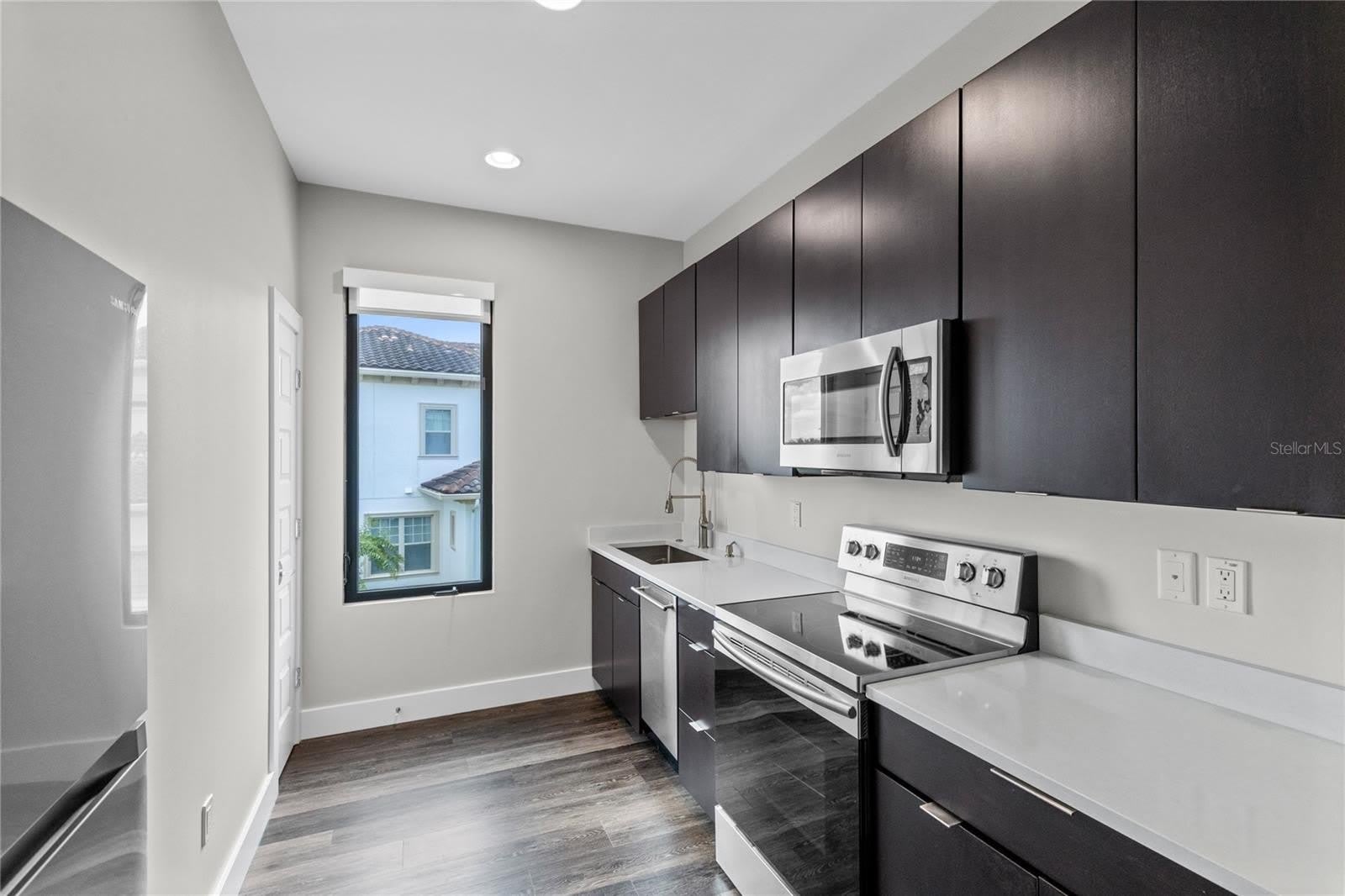 14105 CORRIGAN Avenue – photo 2