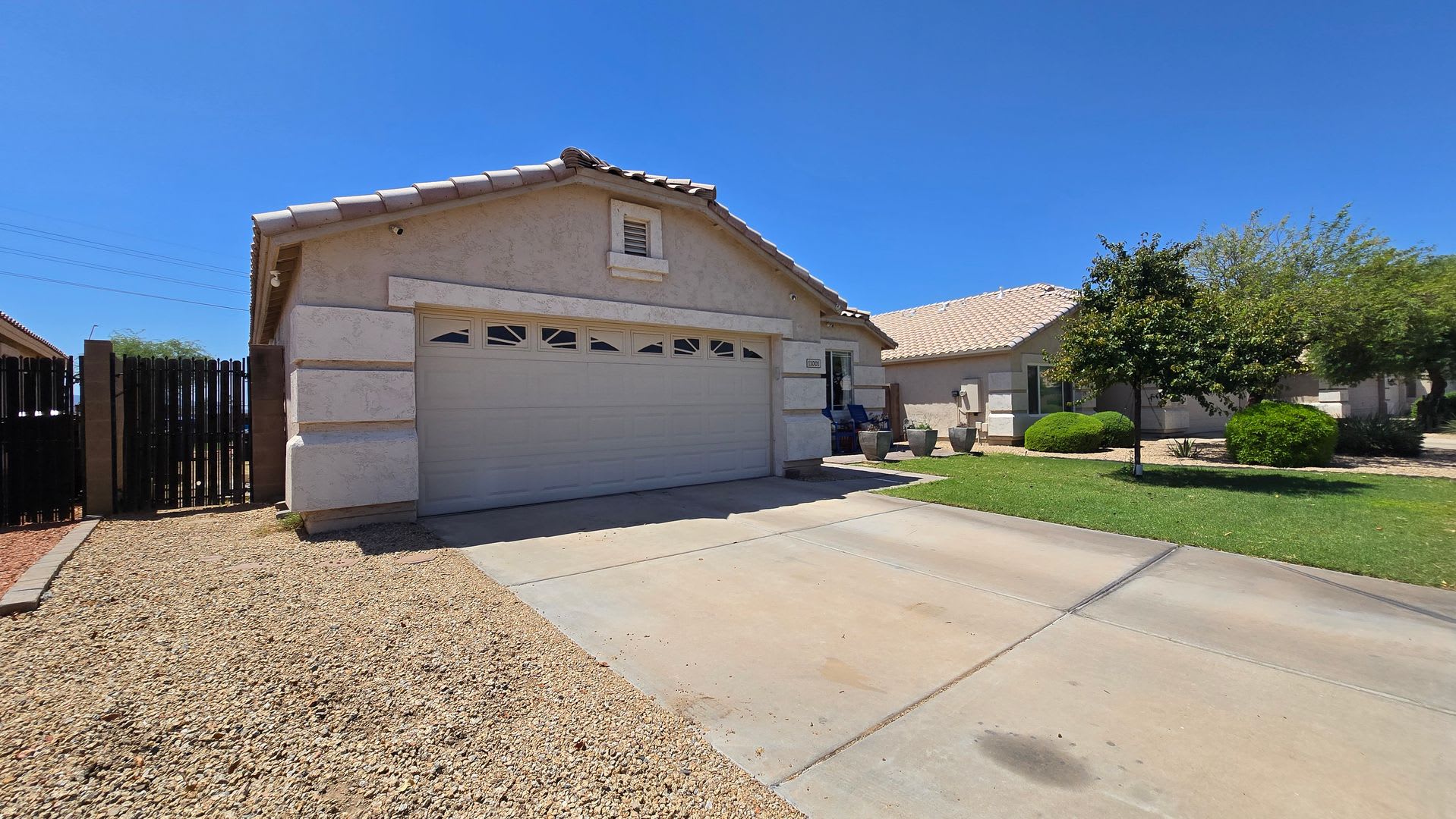 Fantastic Garden Lakes Home with PRIVATE POOL! – photo 3