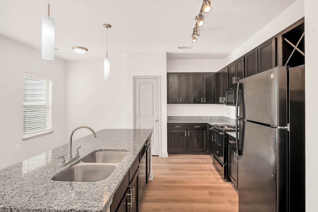 8620 Ne 20Th St – photo 3