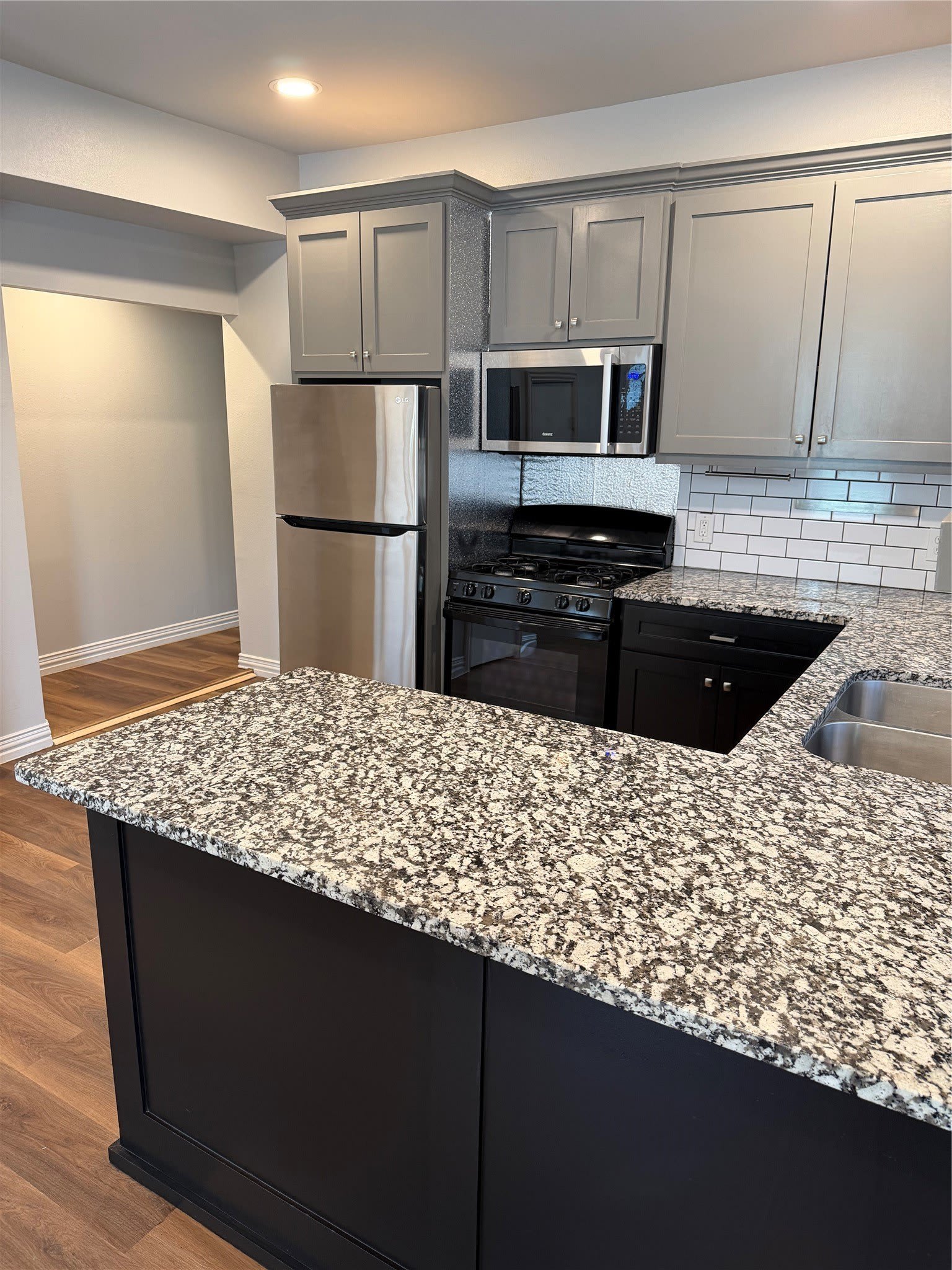 106 W Hull Street – photo 4