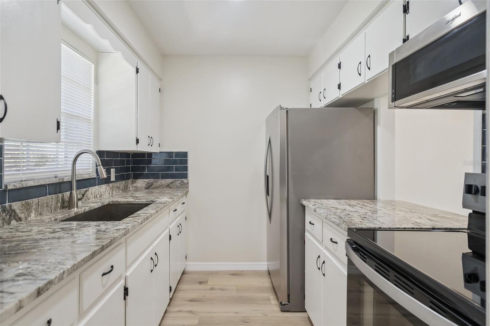 791 LAKE Avenue – photo 2
