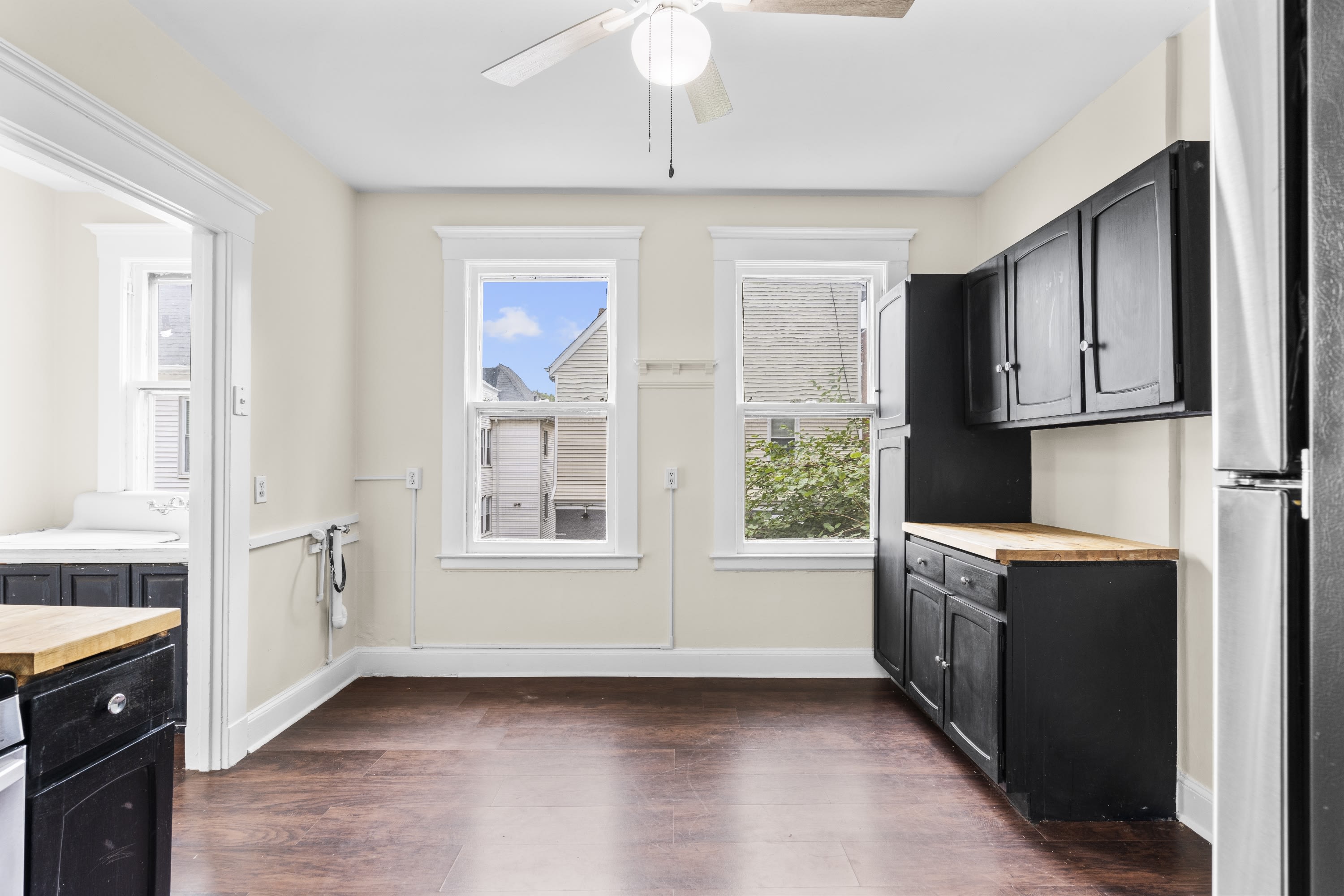 144 Gilbert Avenue, Unit 2 – photo 4