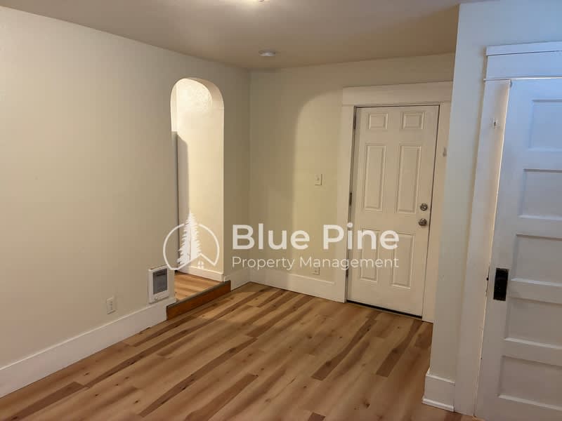 1414 North Garfield Avenue – photo 5