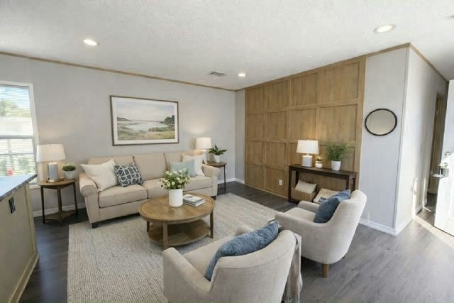 1724 Jolly Ave – photo 3