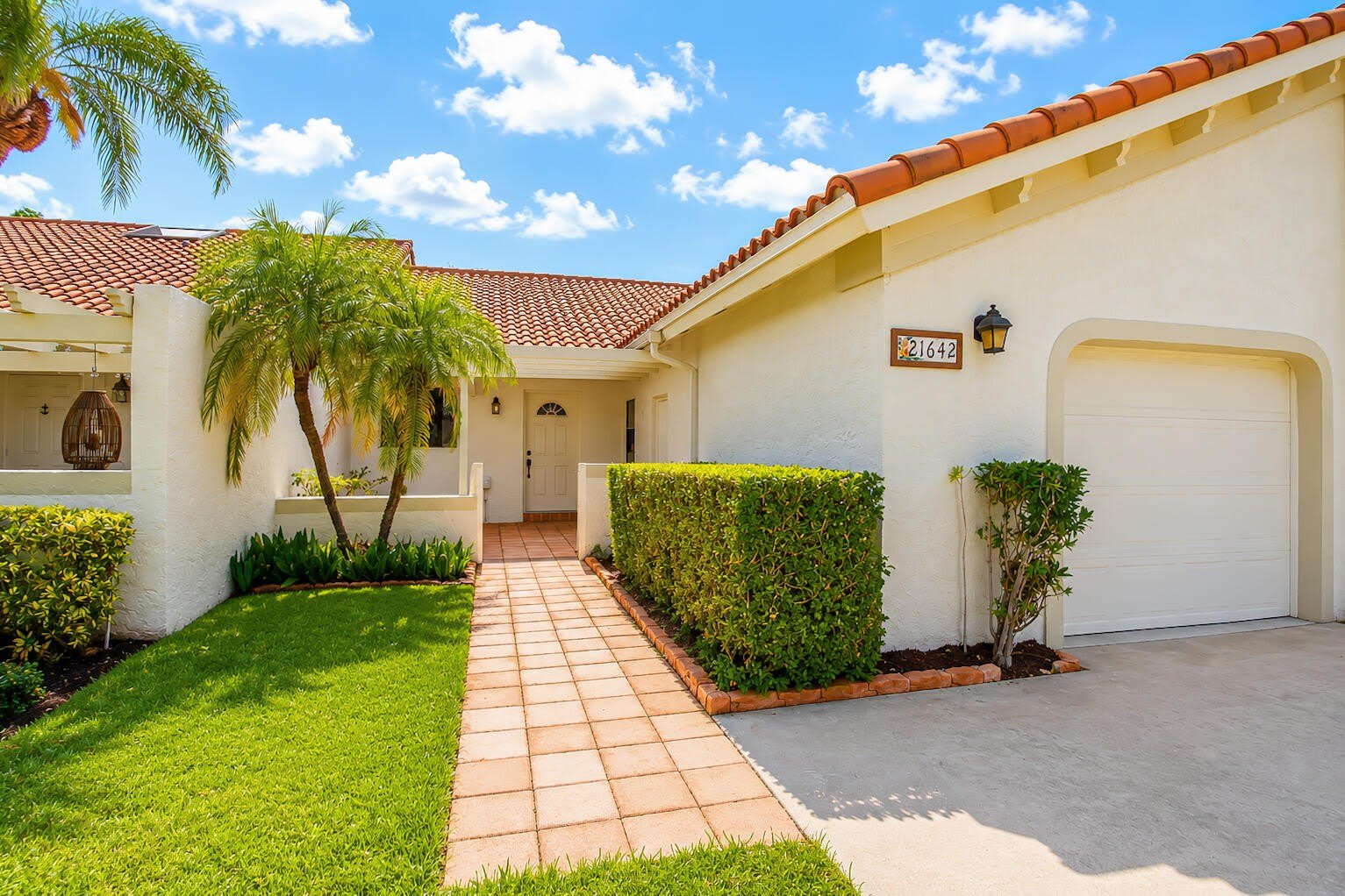 21642 Guadalajara Avenue – photo 4