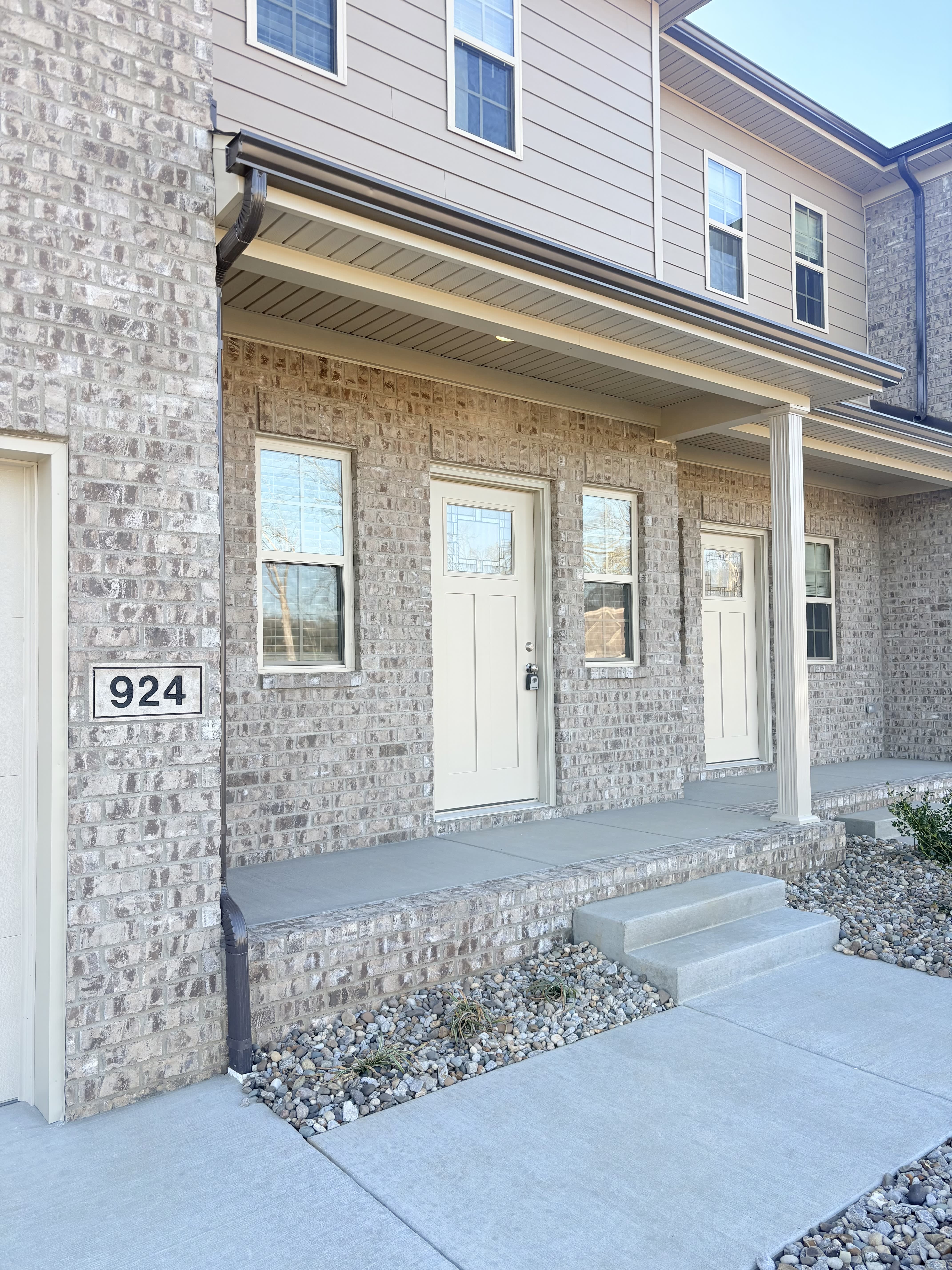 924 Rodeo Ln – photo 2