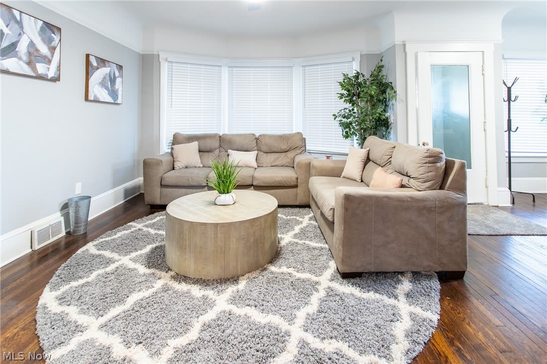 10605 Ashbury Avenue – photo 3